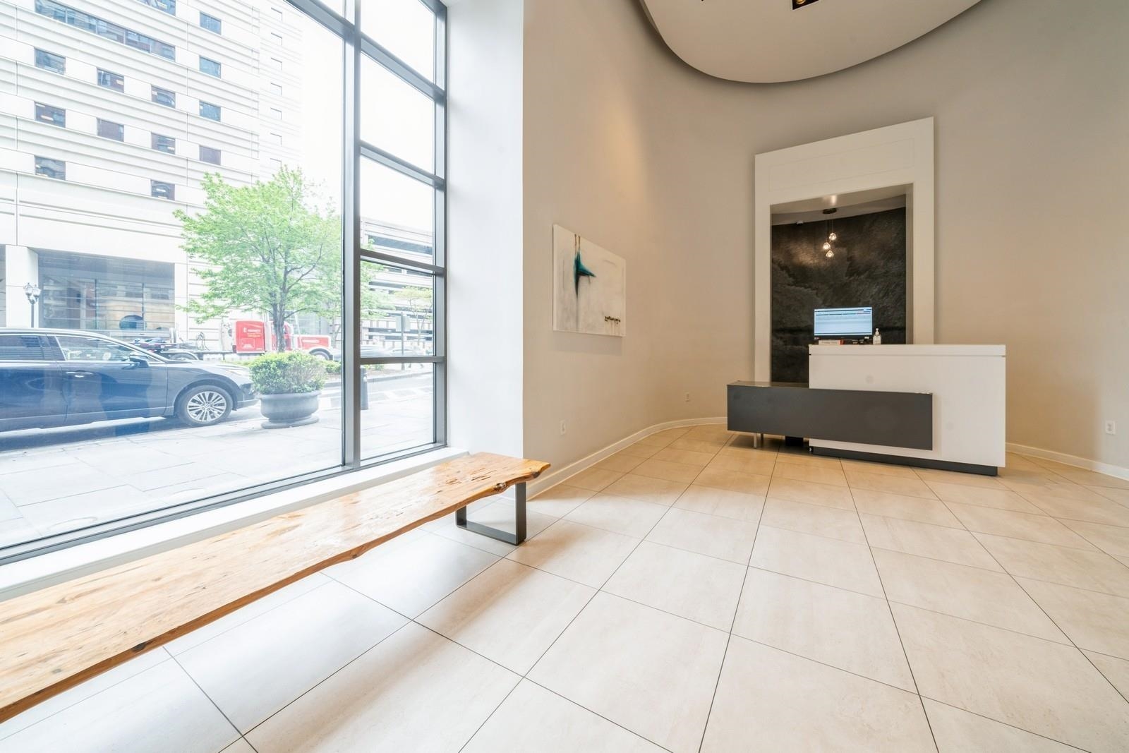 102 CHRISTOPHER COLUMBUS DR Unit: 701