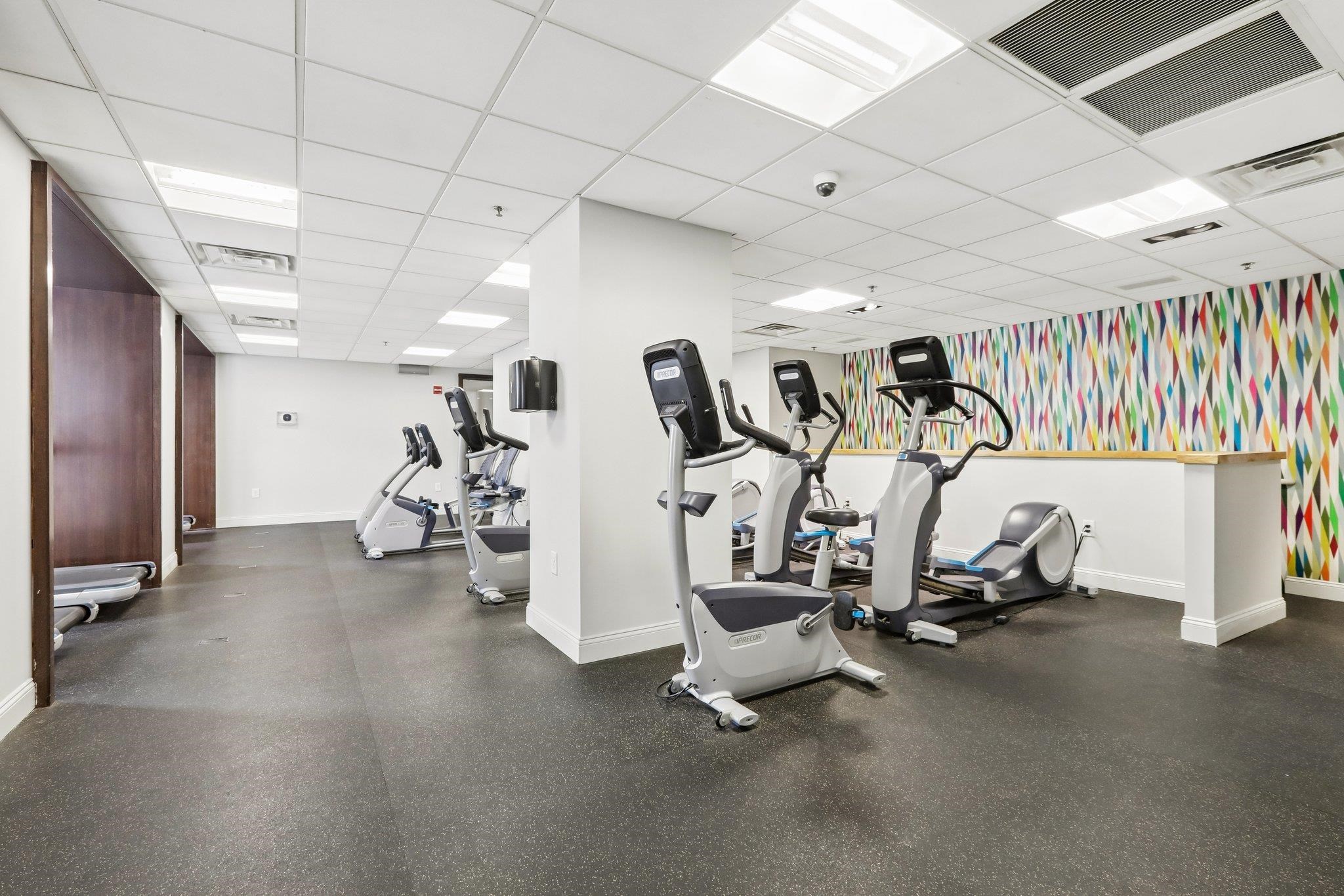 102 CHRISTOPHER COLUMBUS DR Unit: 701