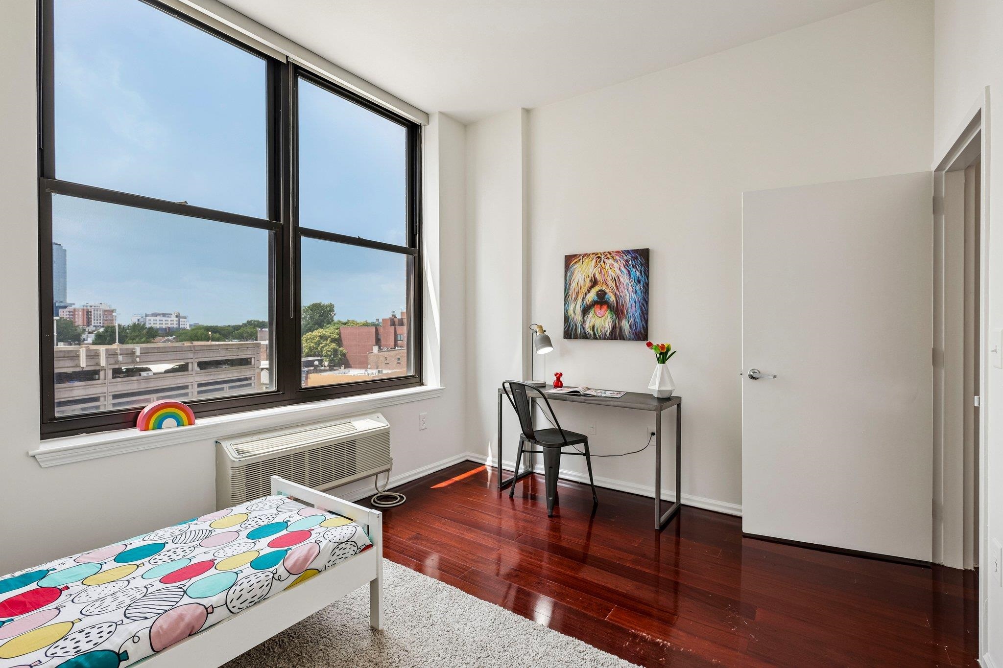 102 CHRISTOPHER COLUMBUS DR Unit: 701
