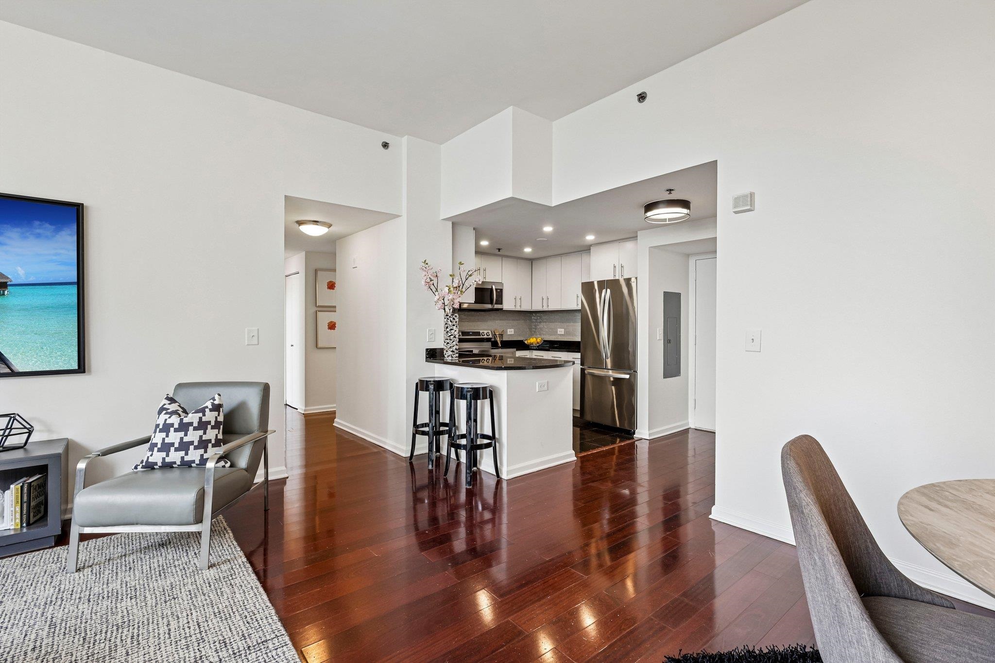 102 CHRISTOPHER COLUMBUS DR Unit: 701