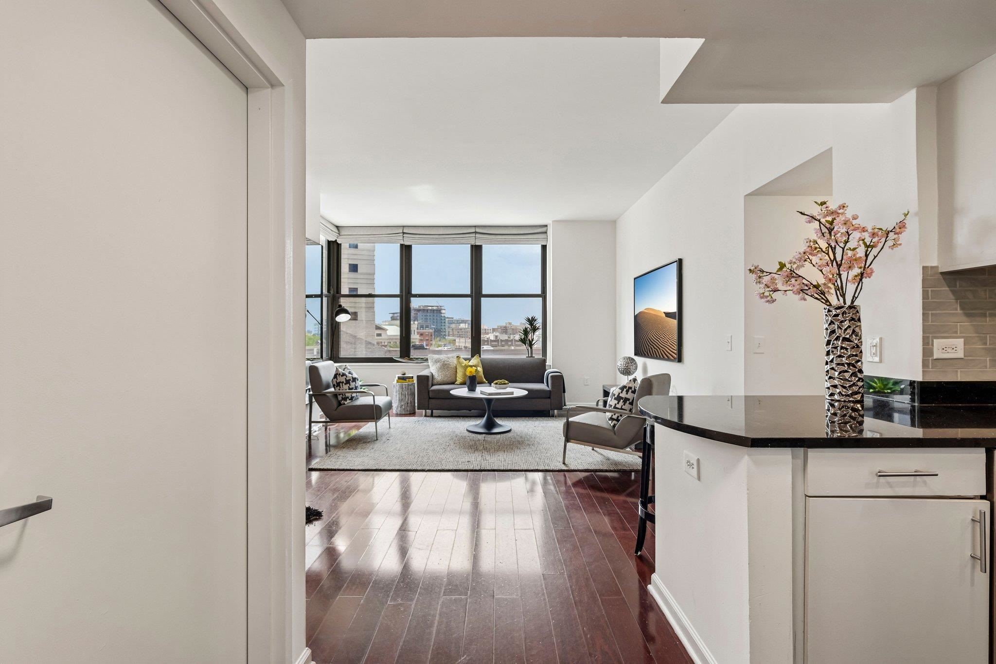 102 CHRISTOPHER COLUMBUS DR Unit: 701