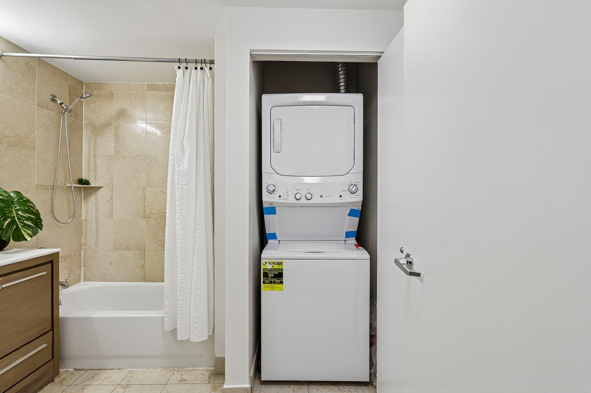 102 CHRISTOPHER COLUMBUS DR Unit: 701