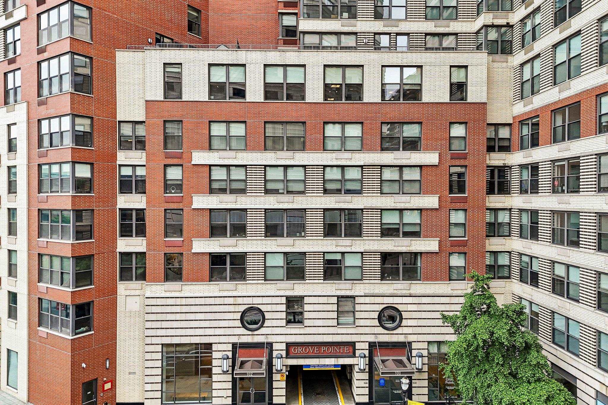 102 CHRISTOPHER COLUMBUS DR Unit: 701