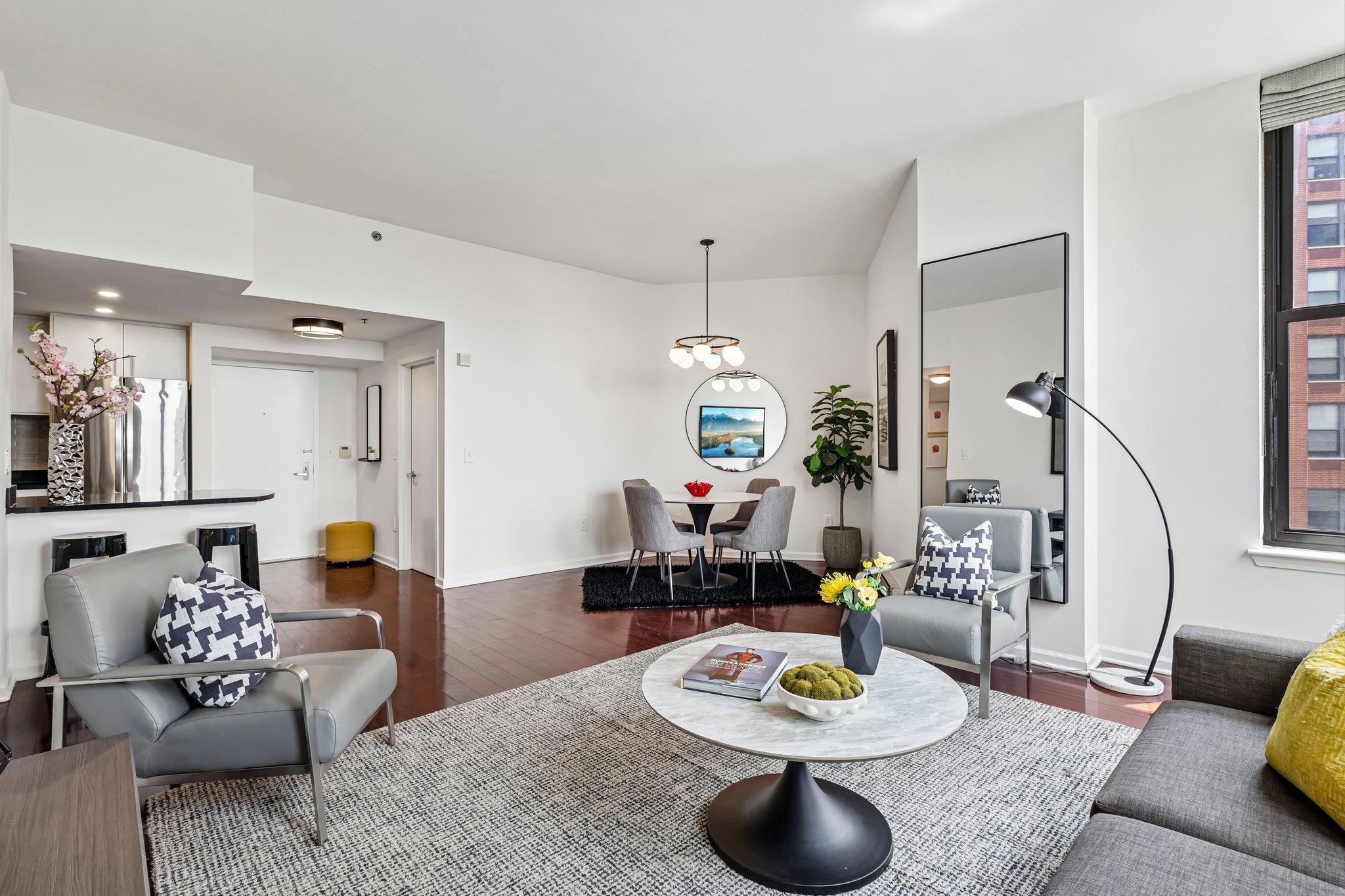 102 CHRISTOPHER COLUMBUS DR Unit: 701