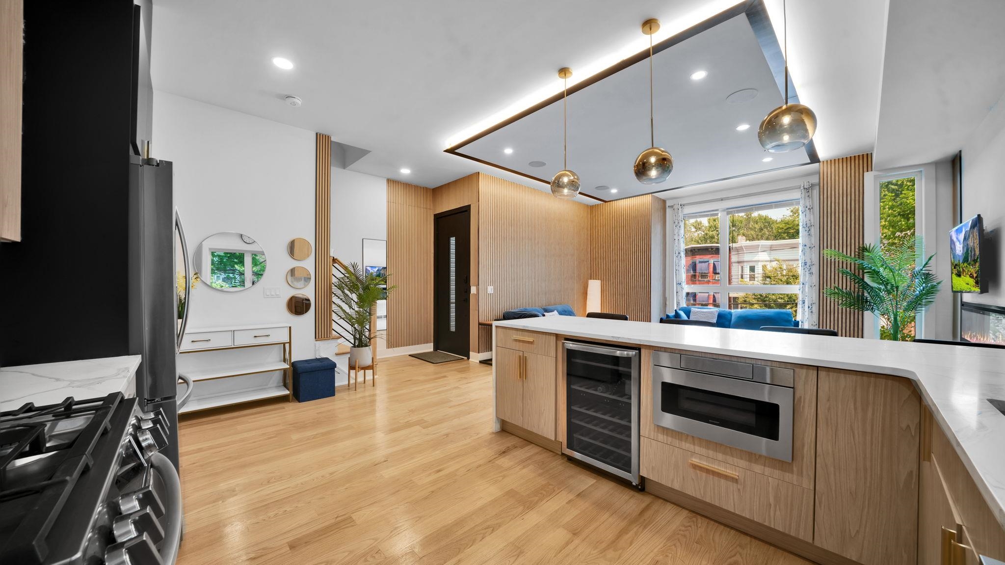 21 HIGHLAND AVE Unit: 1