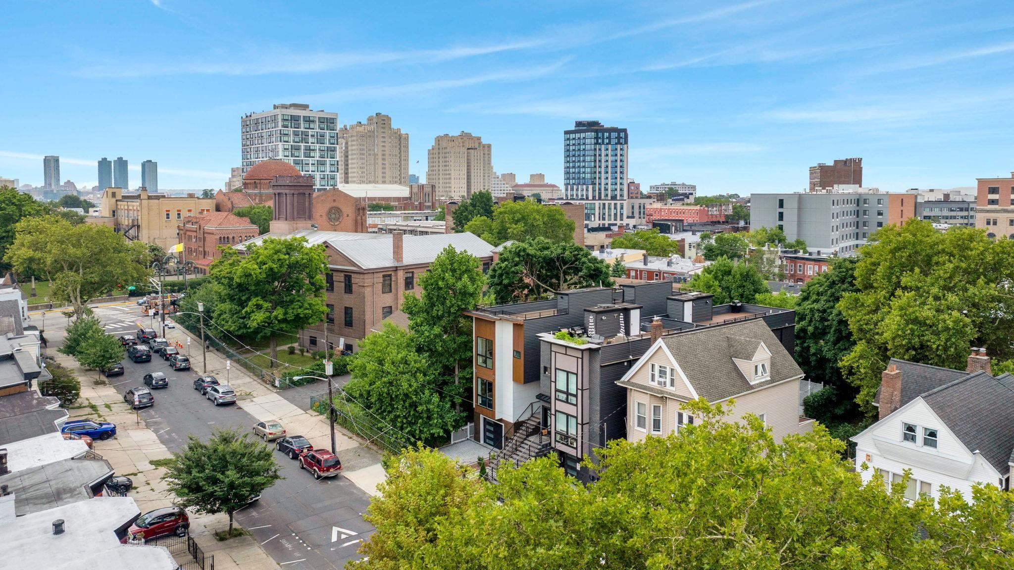 21 HIGHLAND AVE Unit: 1