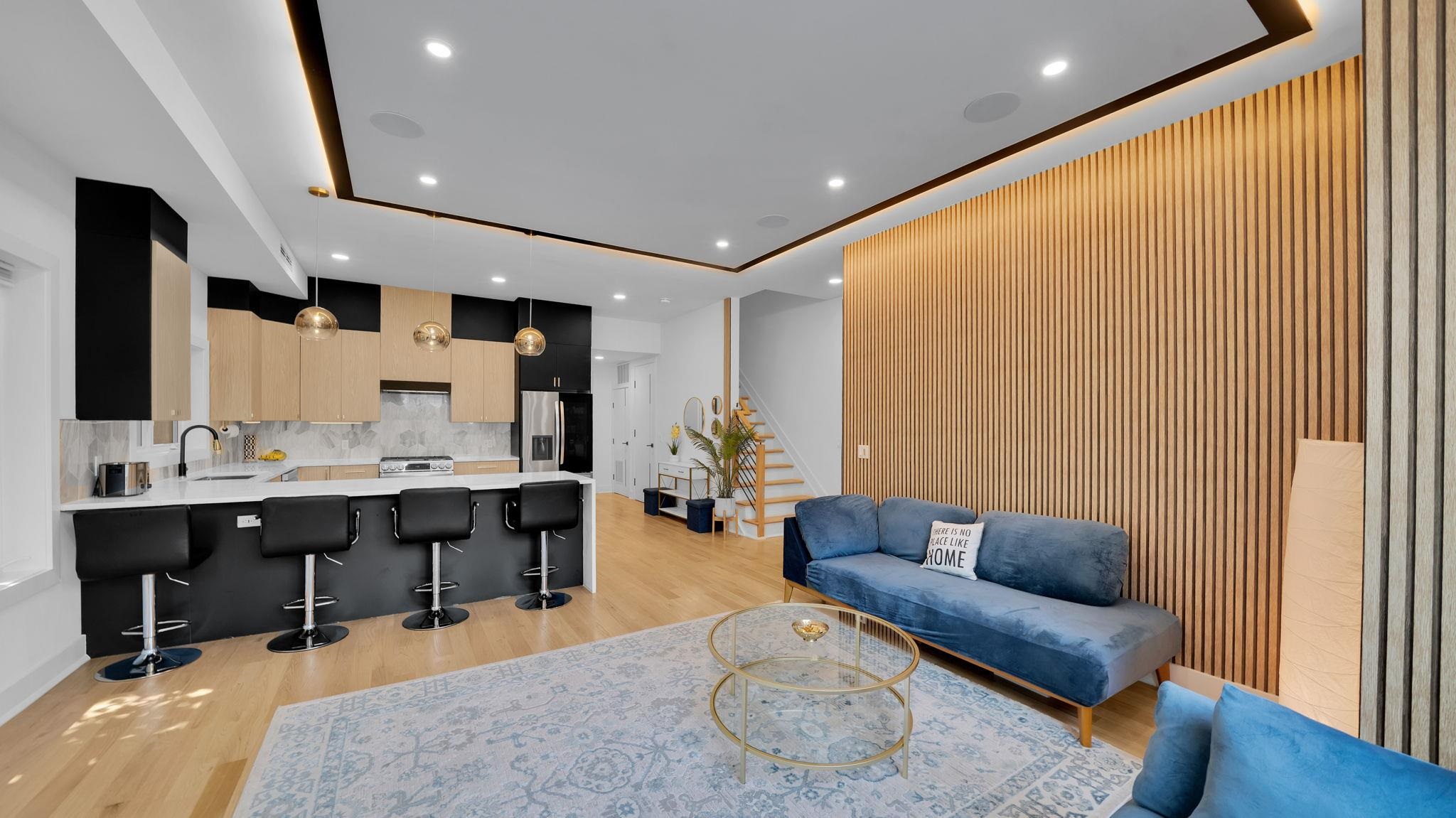 21 HIGHLAND AVE Unit: 1