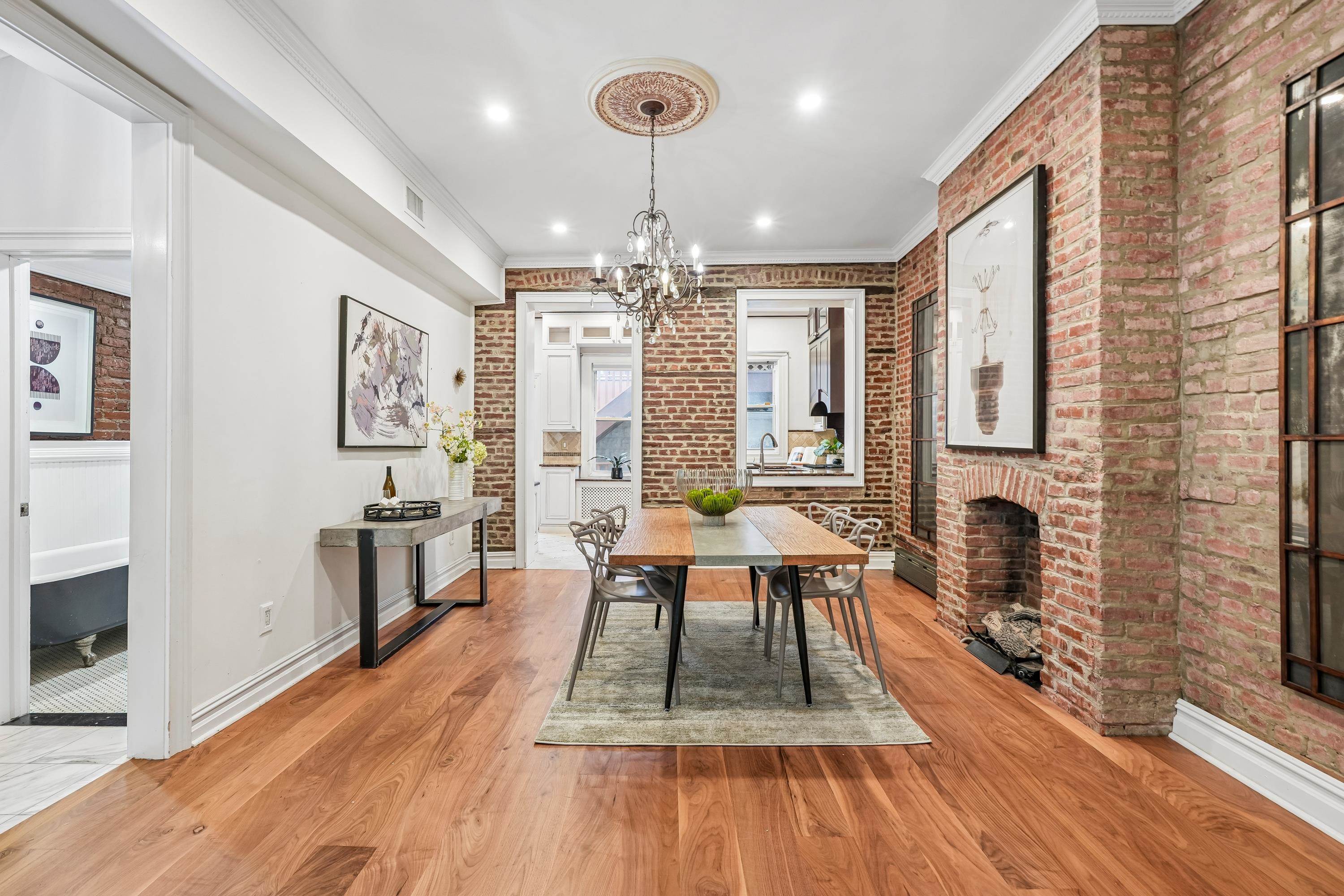 274 4TH ST