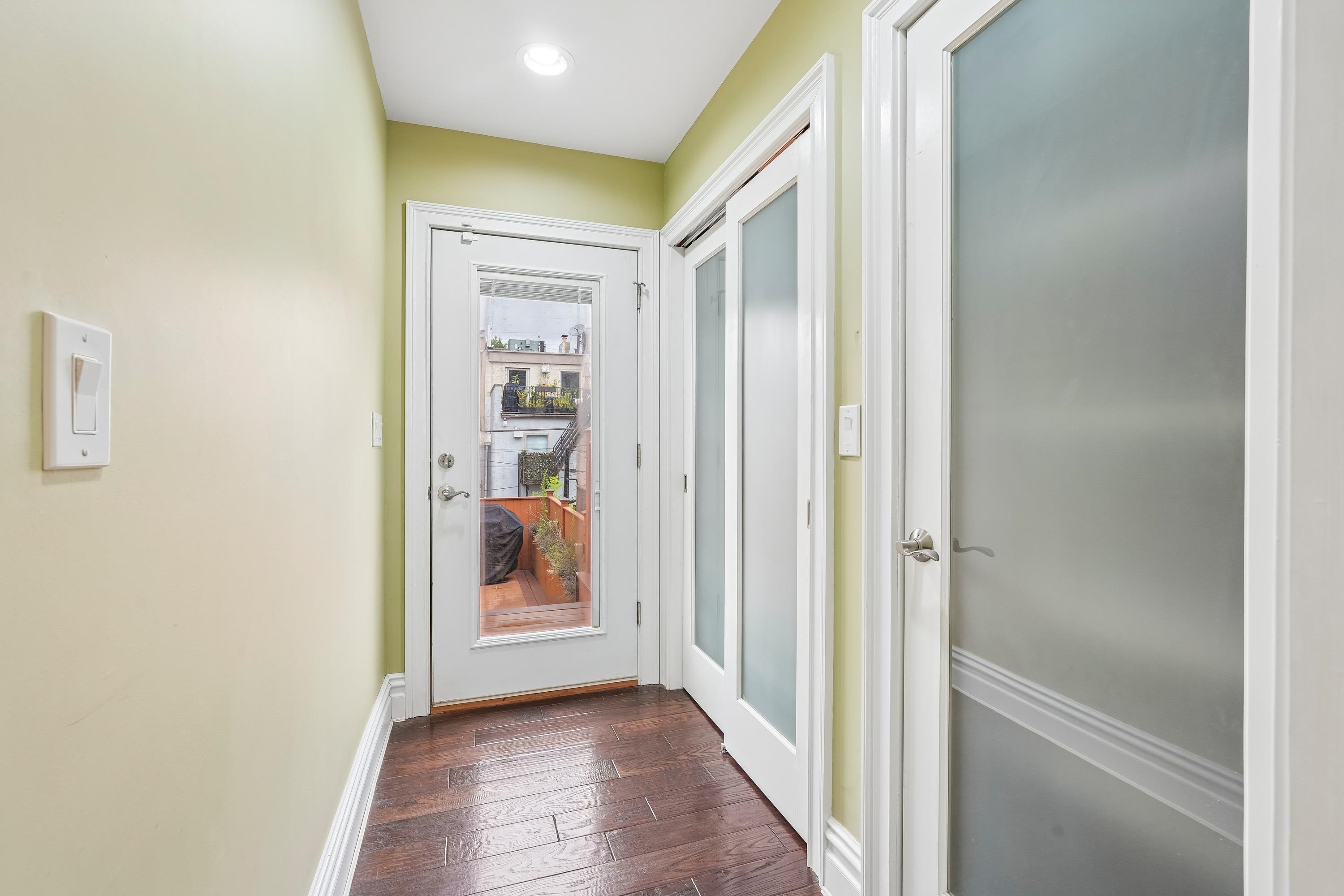 274 4TH ST