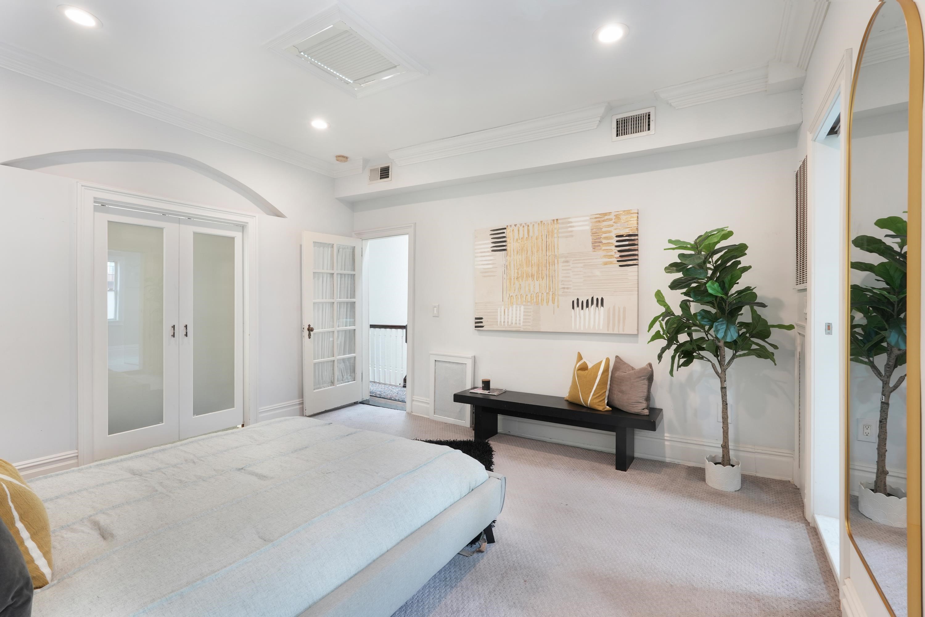 274 4TH ST