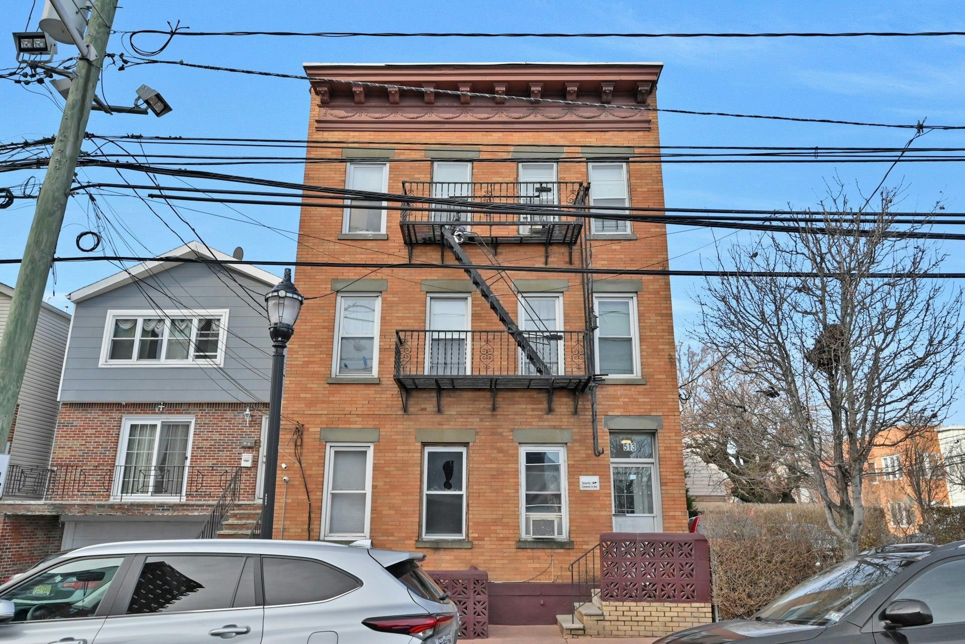 513 CENTRAL AVE