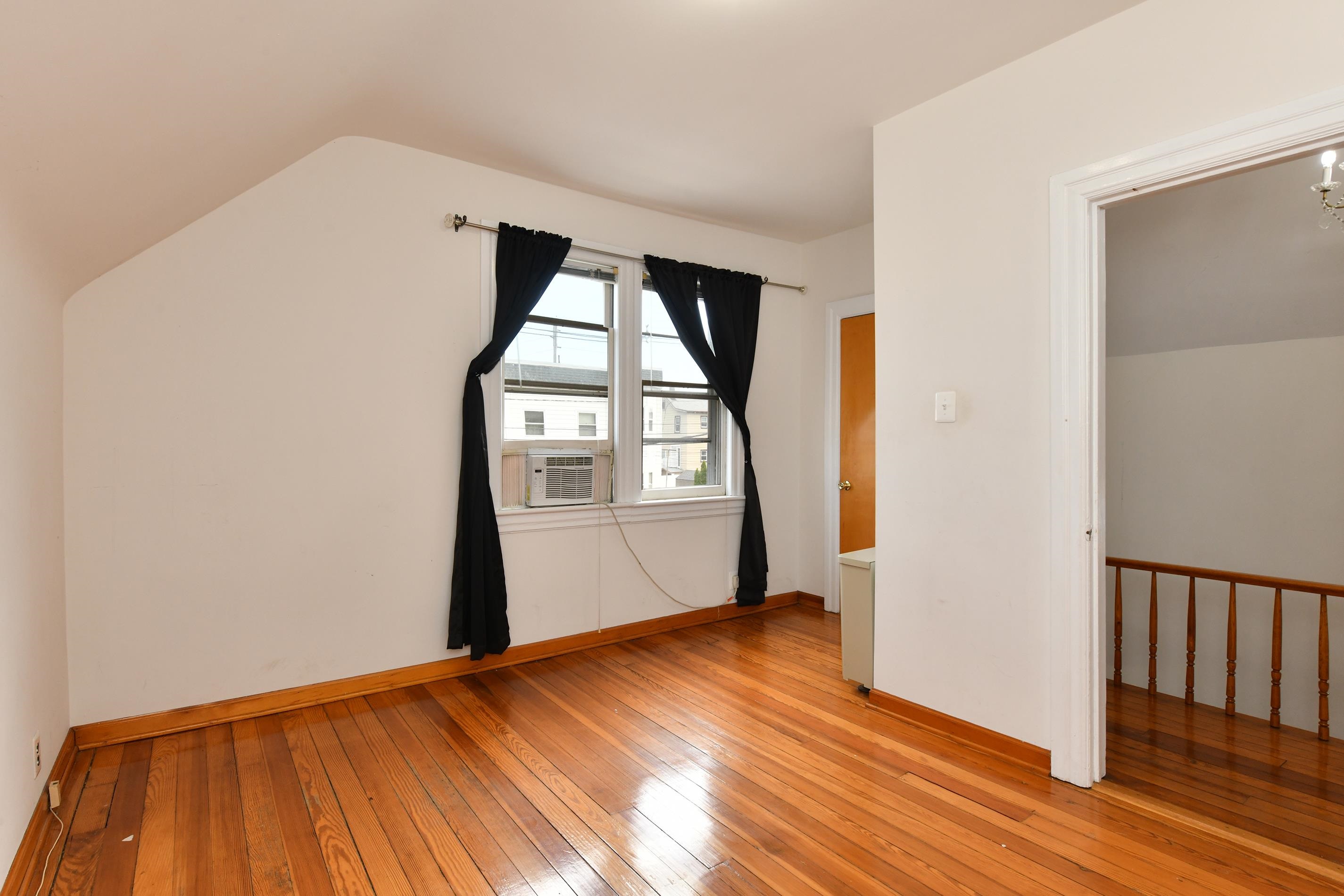 241 MAPLE ST