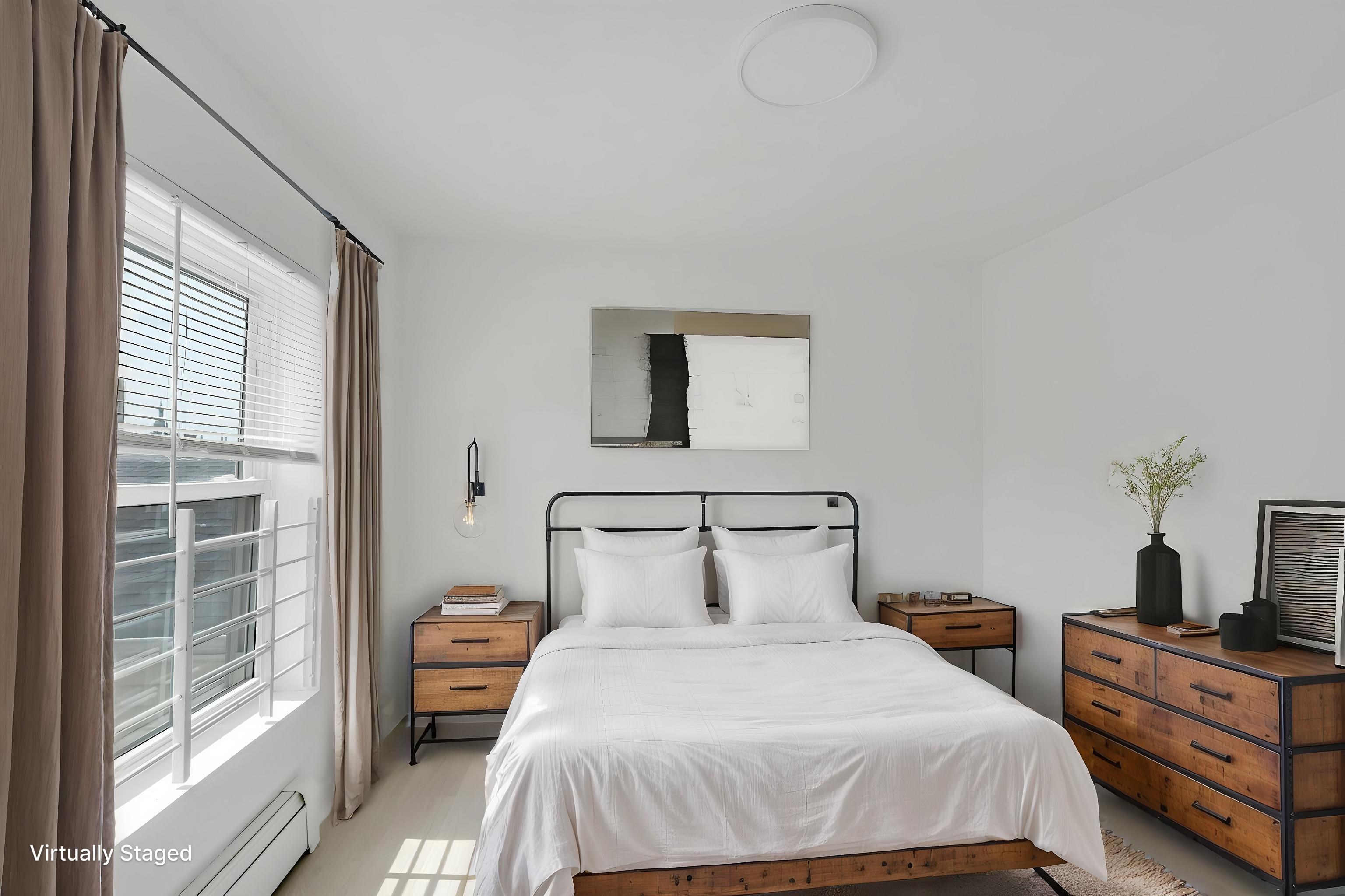 65 ST PAULS AVE Unit: 3