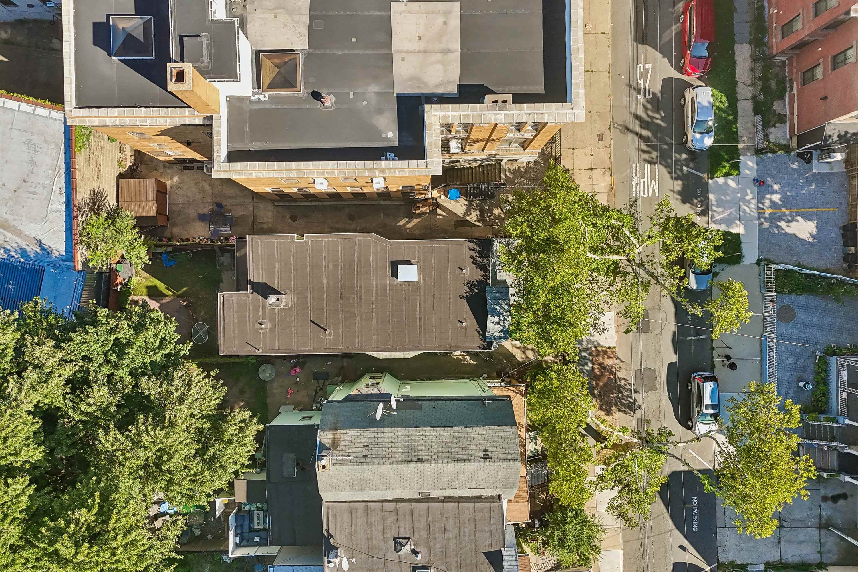 140 CLINTON AVE