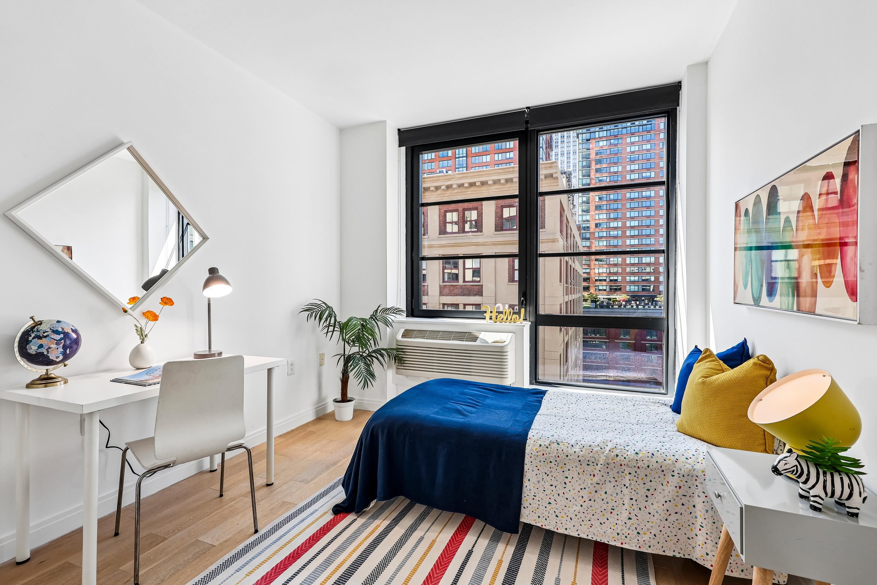 160 1ST ST Unit: 1004