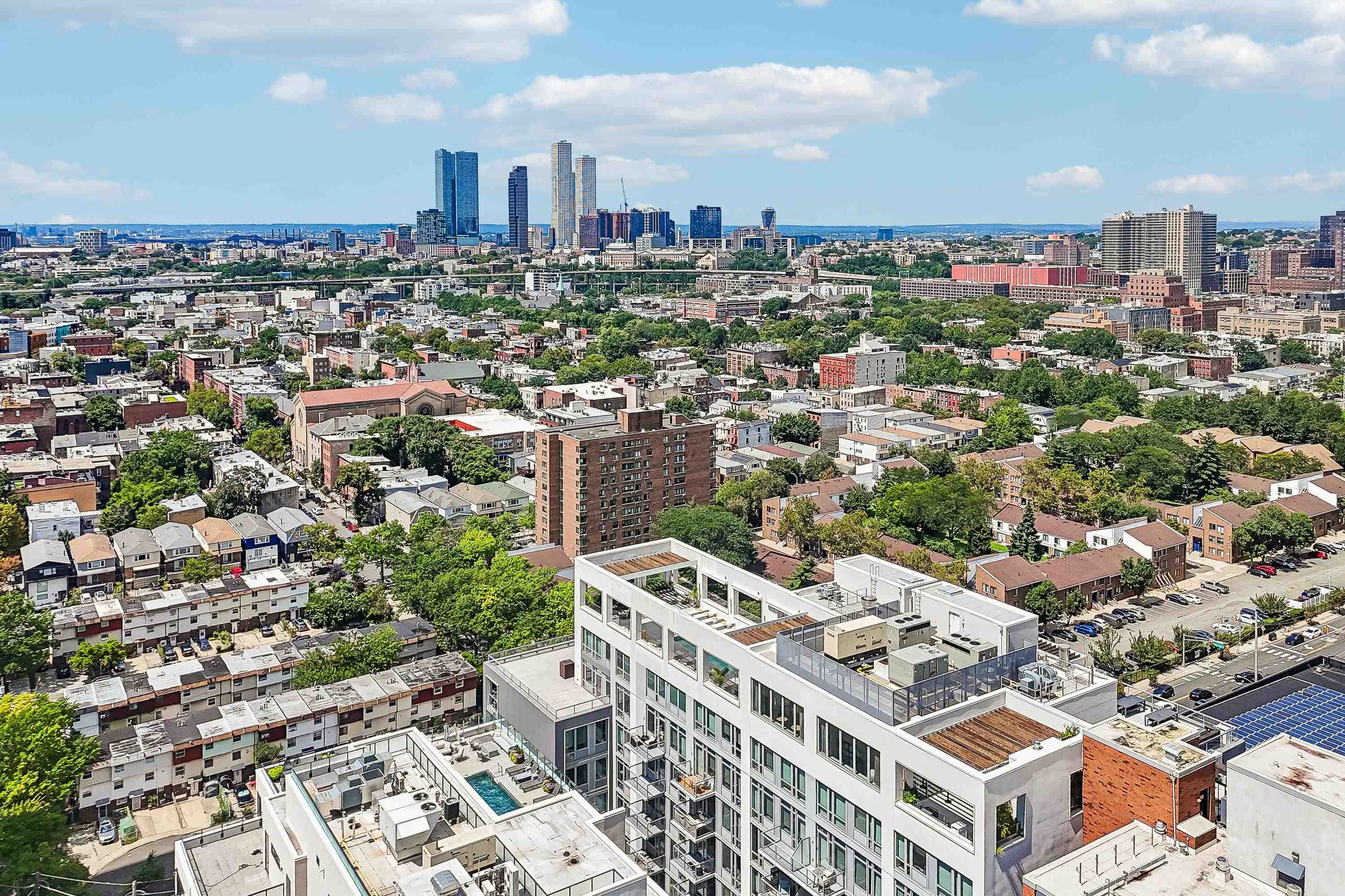 160 1ST ST Unit: 1004