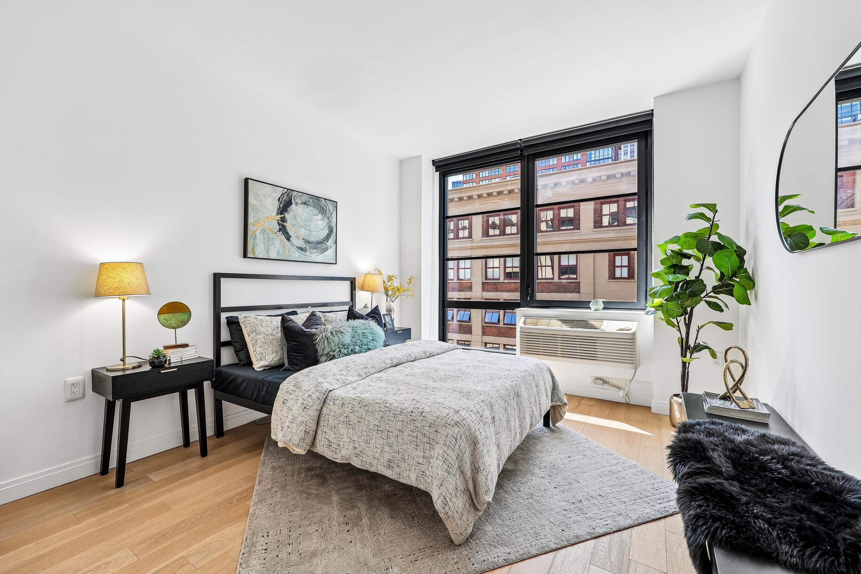 160 1ST ST Unit: 1004