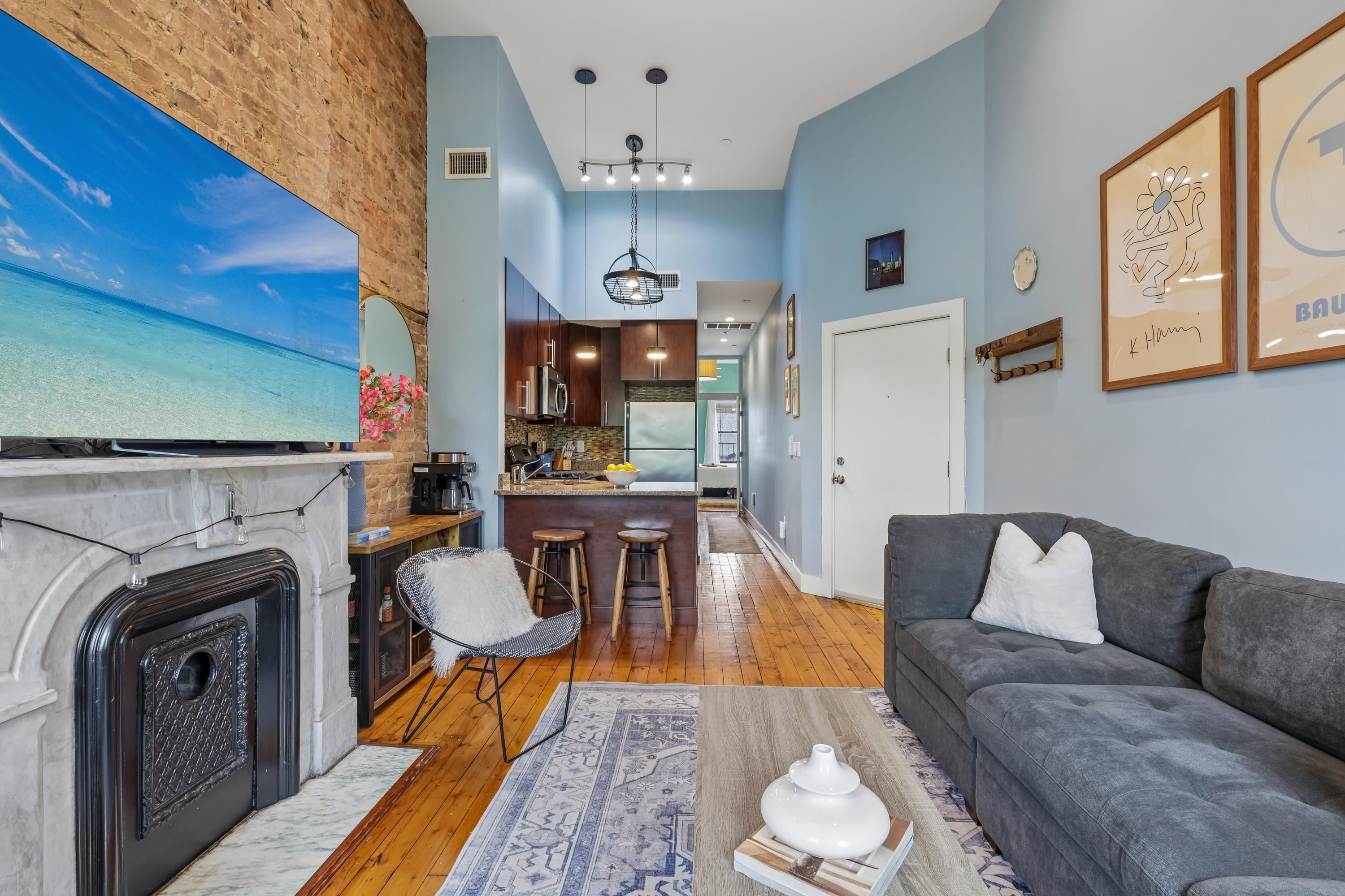 229 3RD ST Unit: 4L