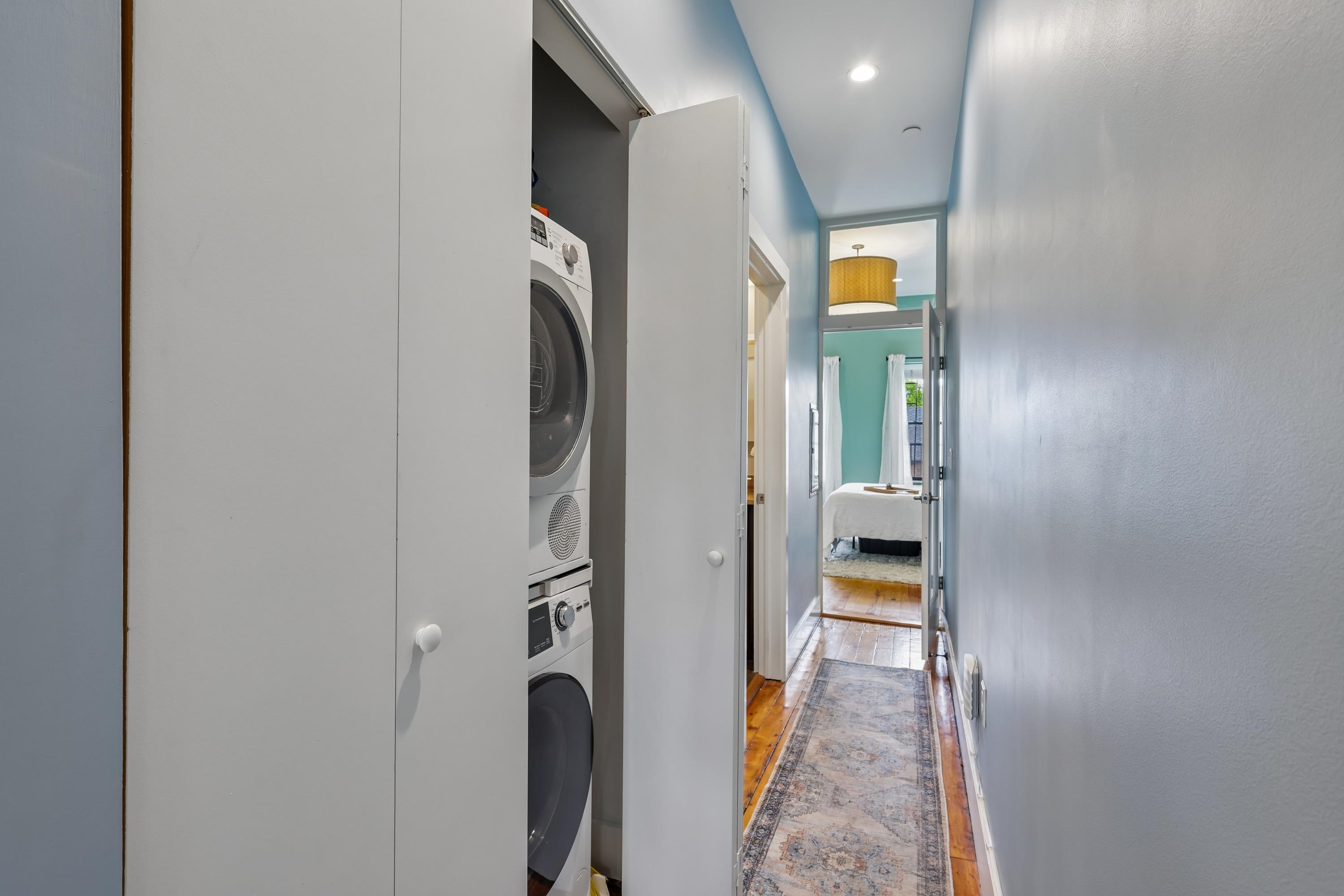 229 3RD ST Unit: 4L
