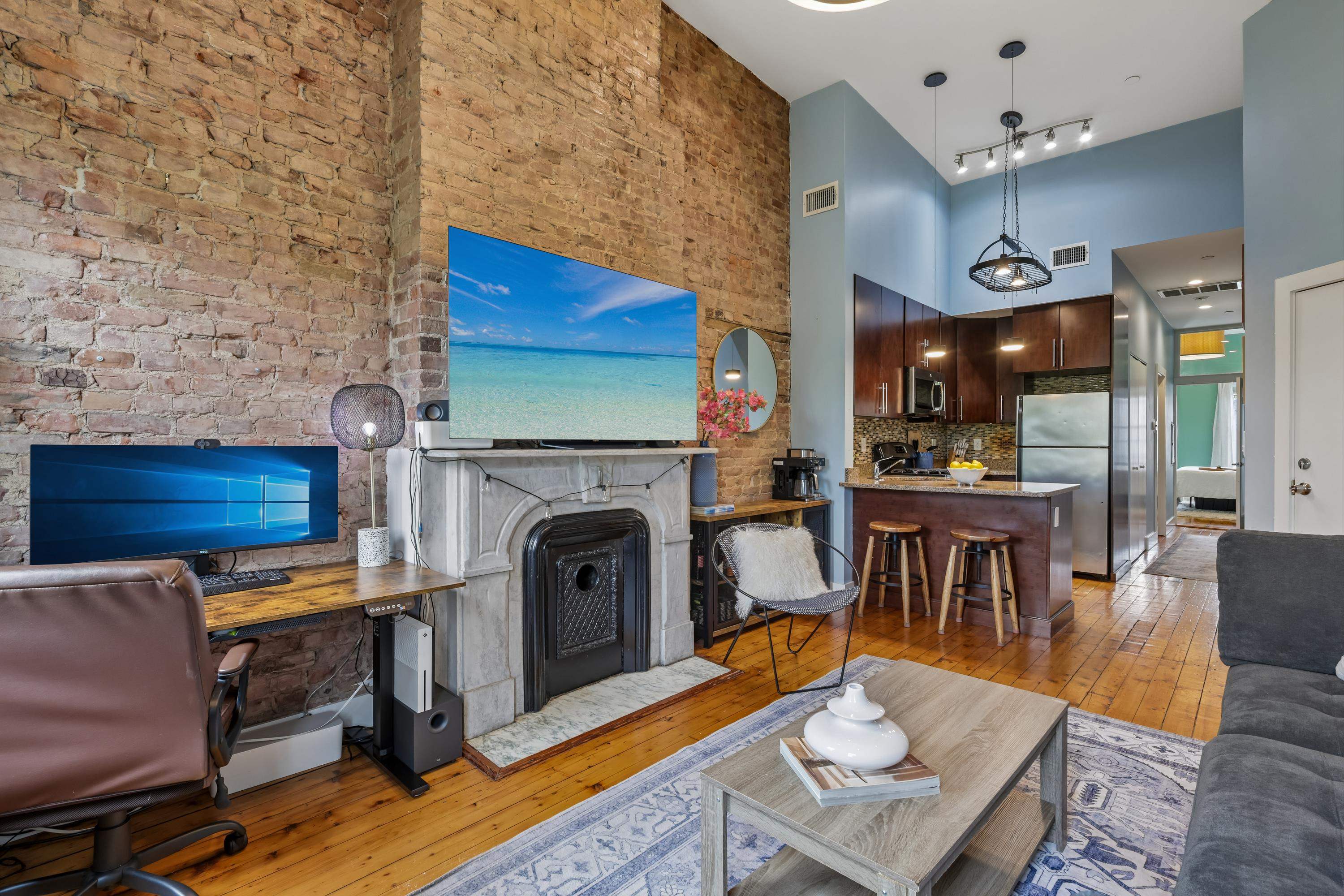 229 3RD ST Unit: 4L