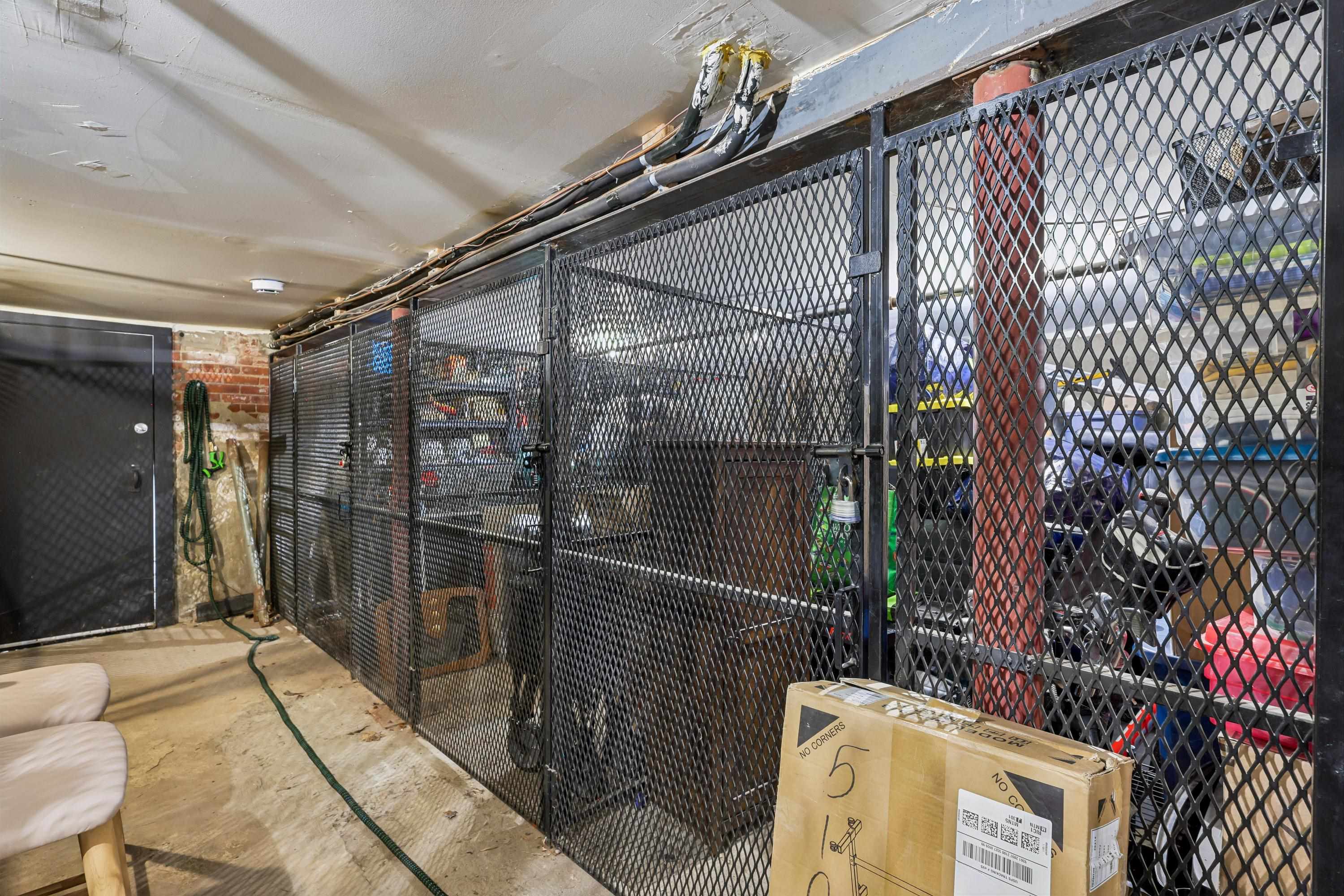 229 3RD ST Unit: 4L