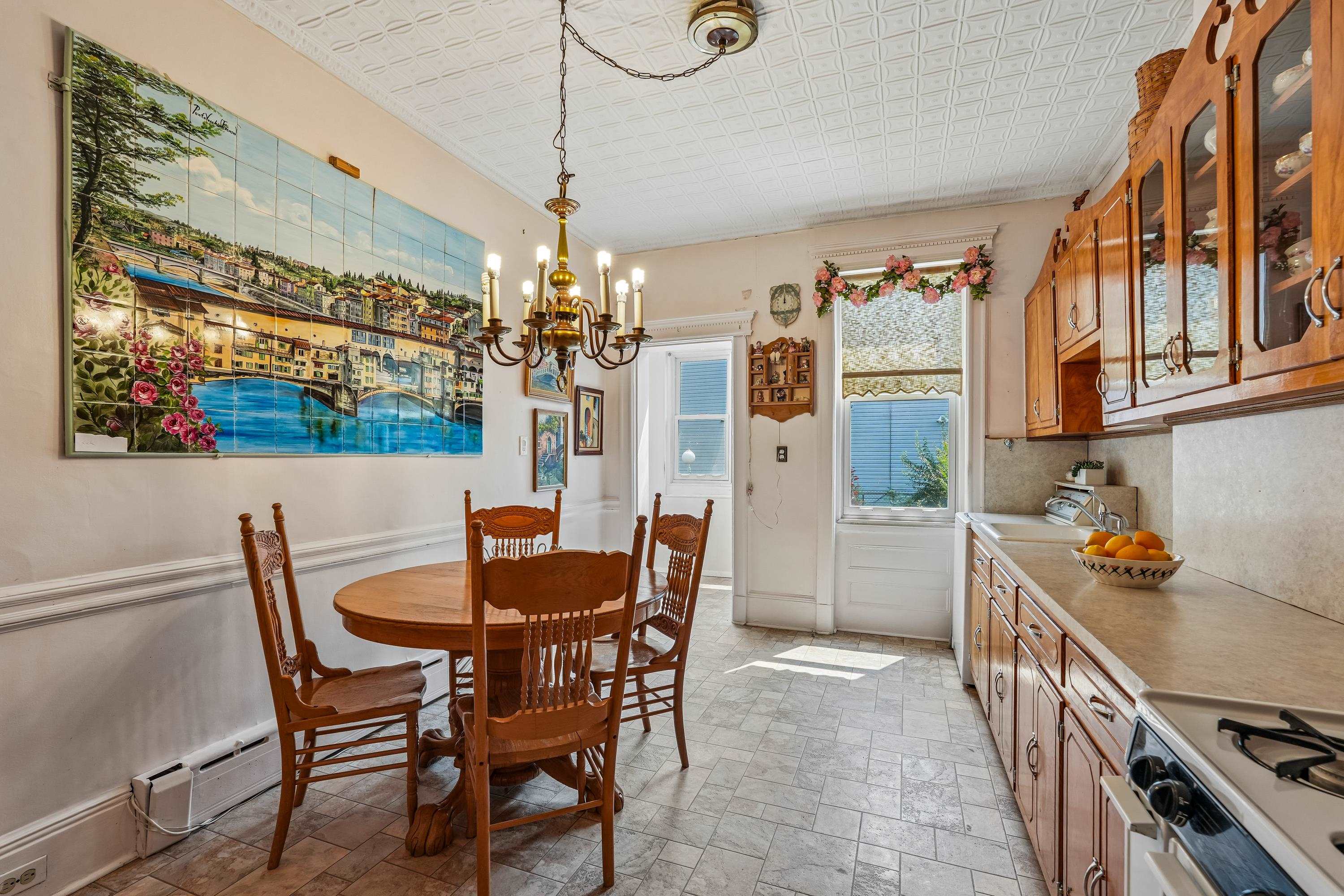 1304 CENTRAL AVE