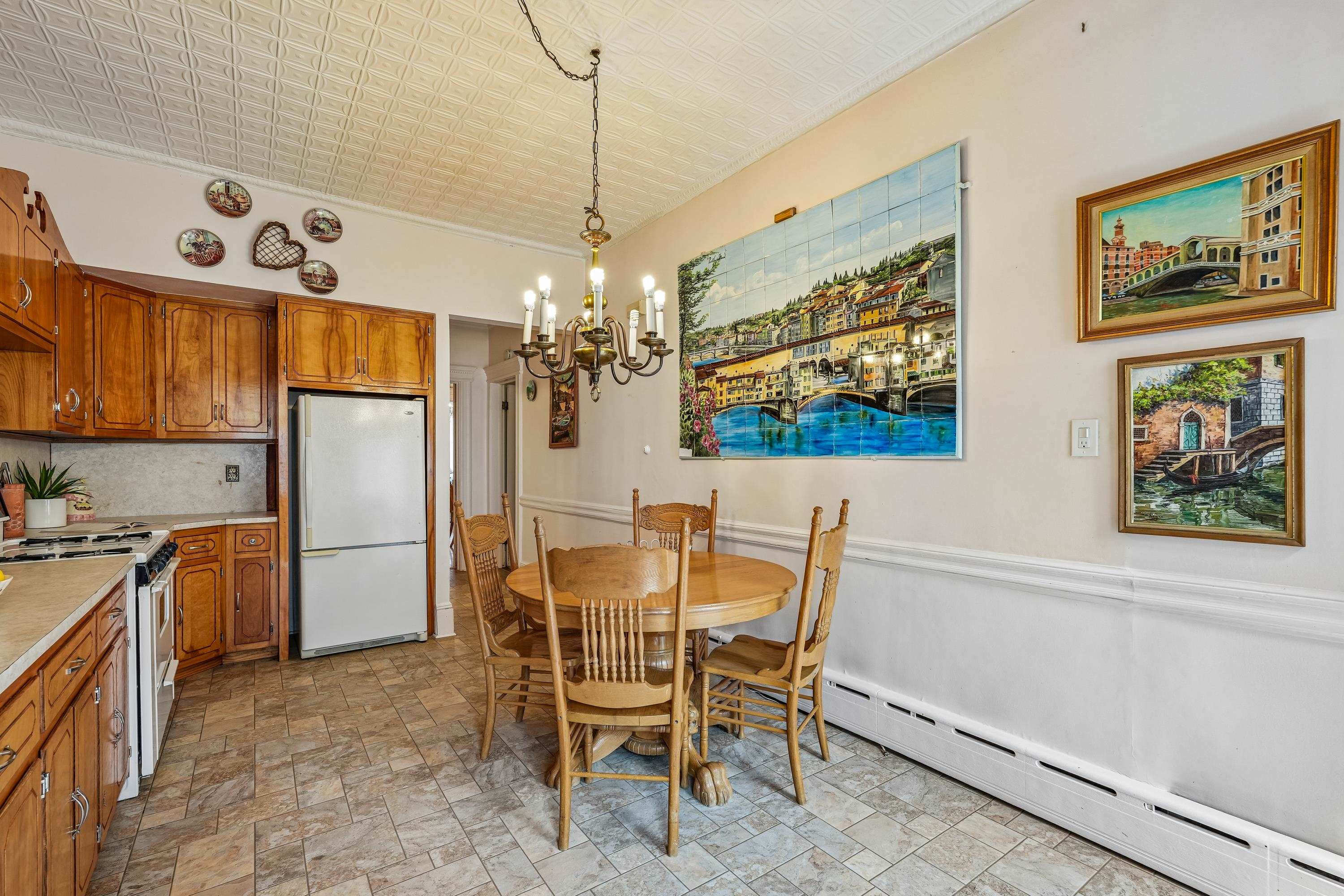 1304 CENTRAL AVE