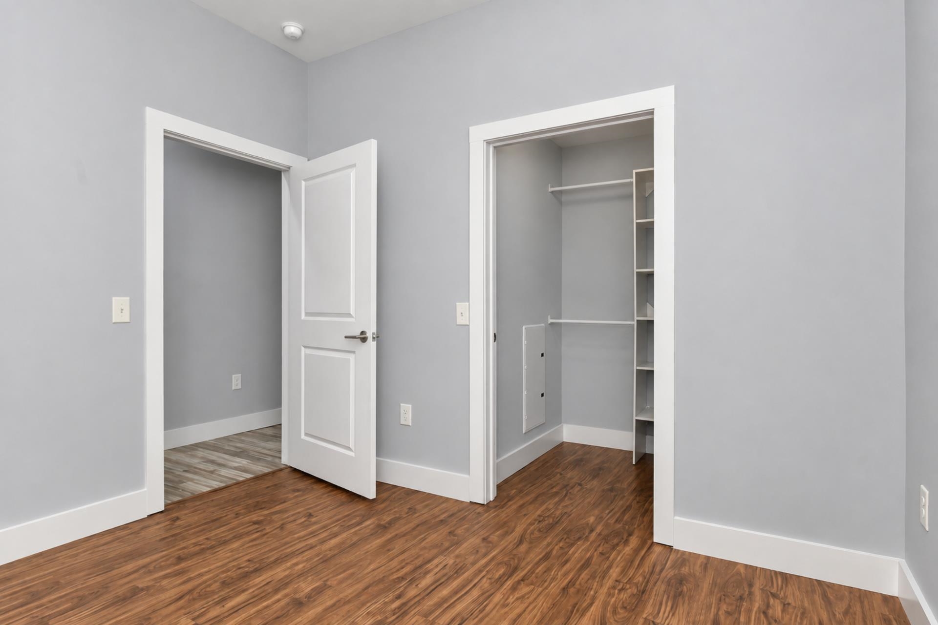 424 WHITON ST Unit: 301