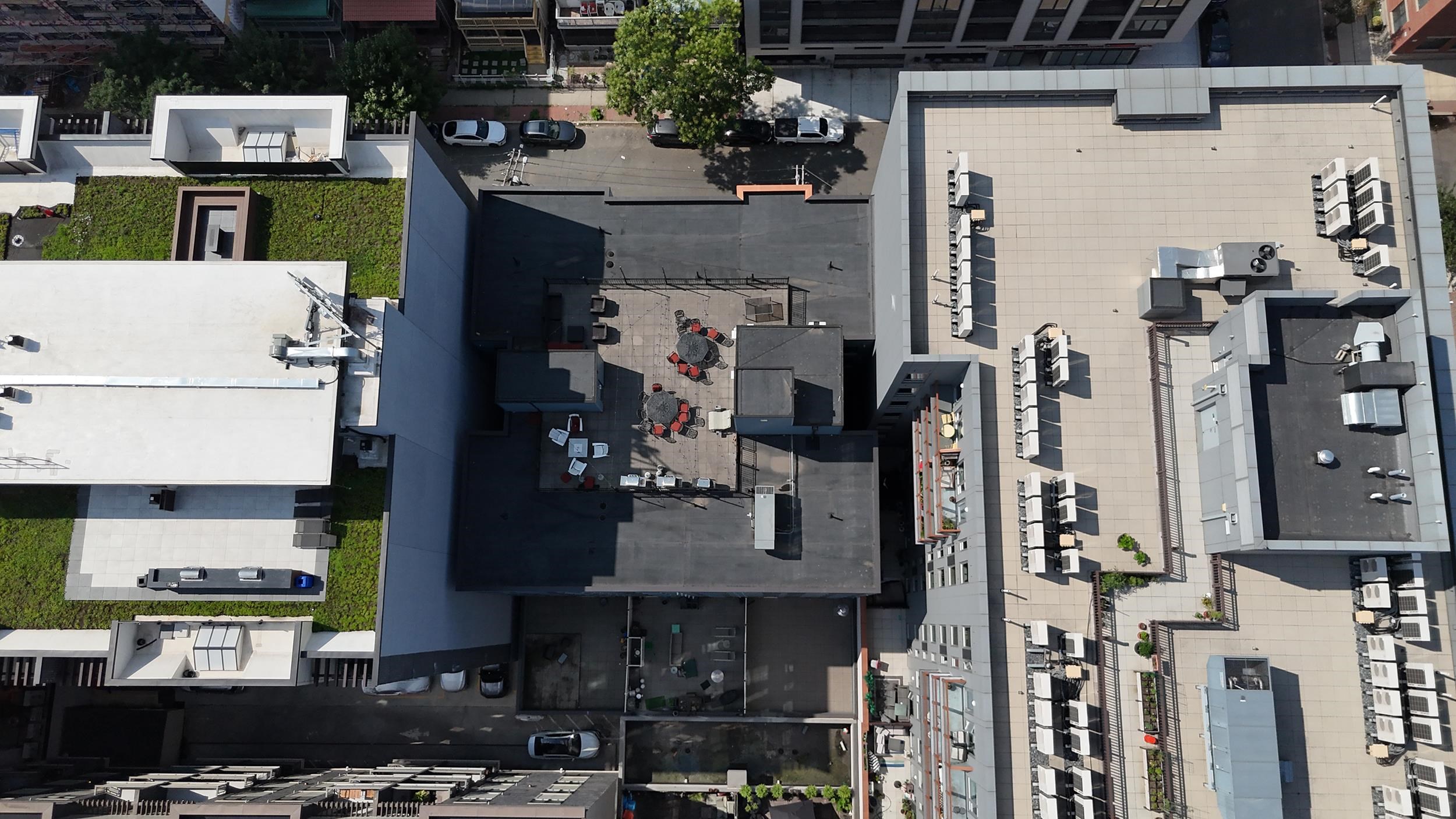 424 WHITON ST Unit: 304