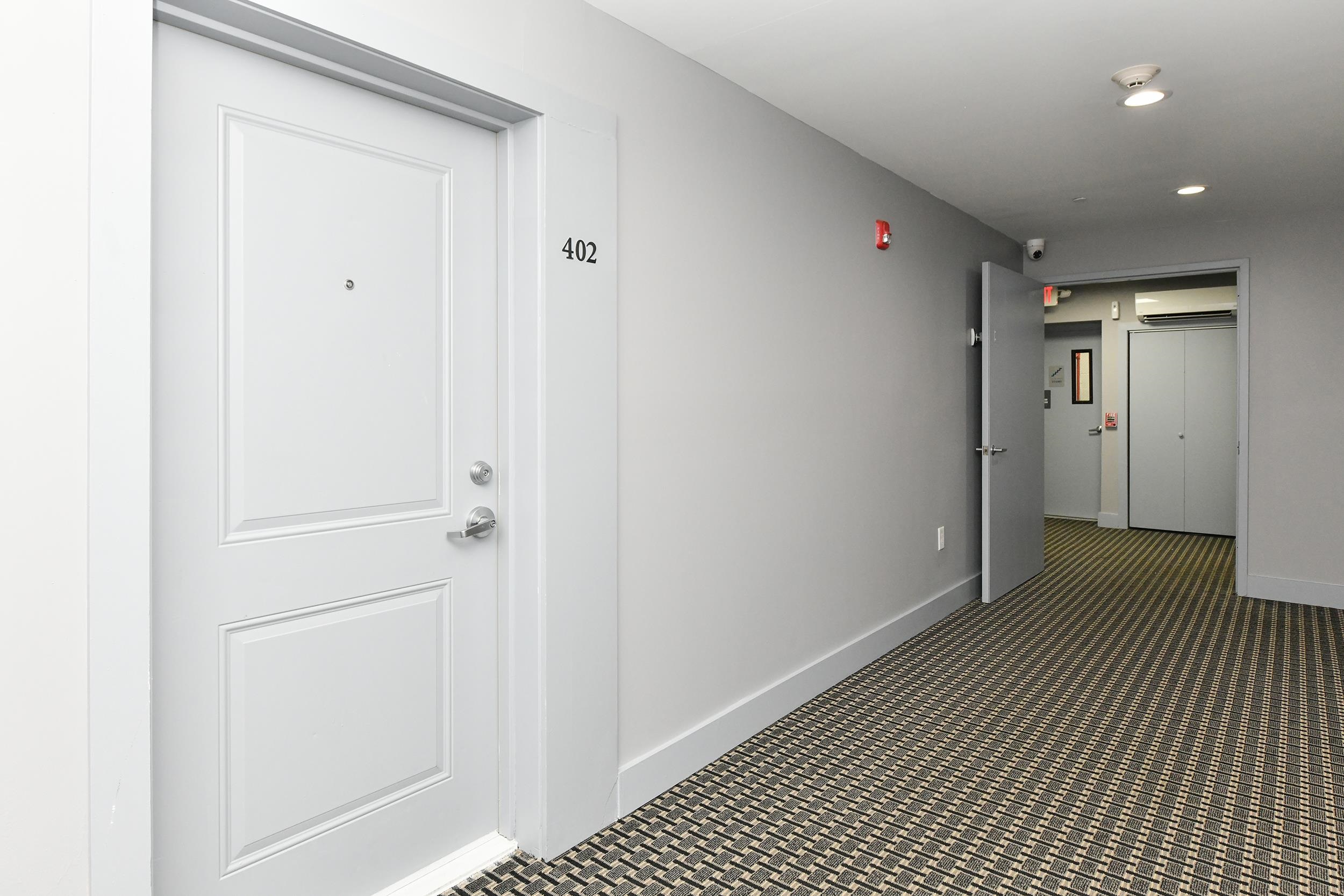 424 WHITON ST Unit: 502