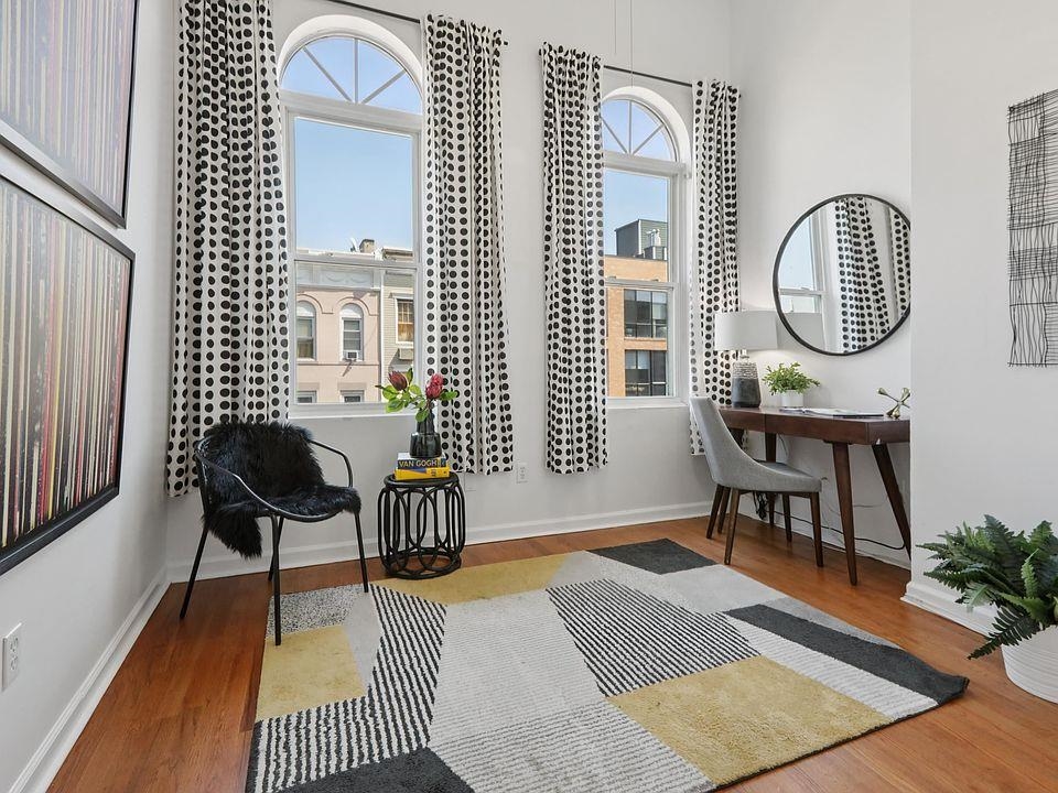 420 MONROE ST Unit: 4L