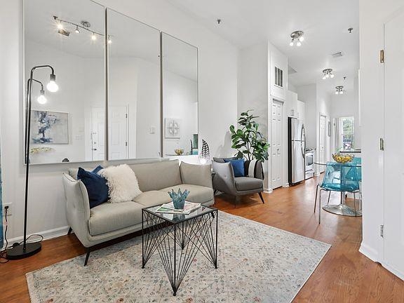 420 MONROE ST Unit: 4L