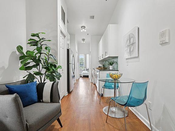 420 MONROE ST Unit: 4L
