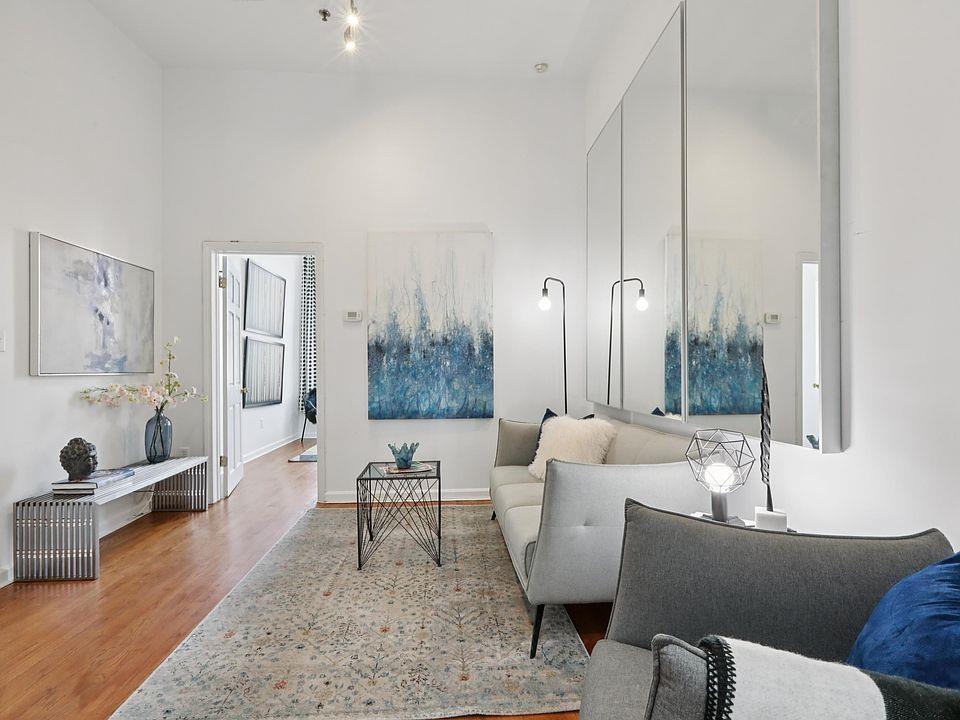 420 MONROE ST Unit: 4L