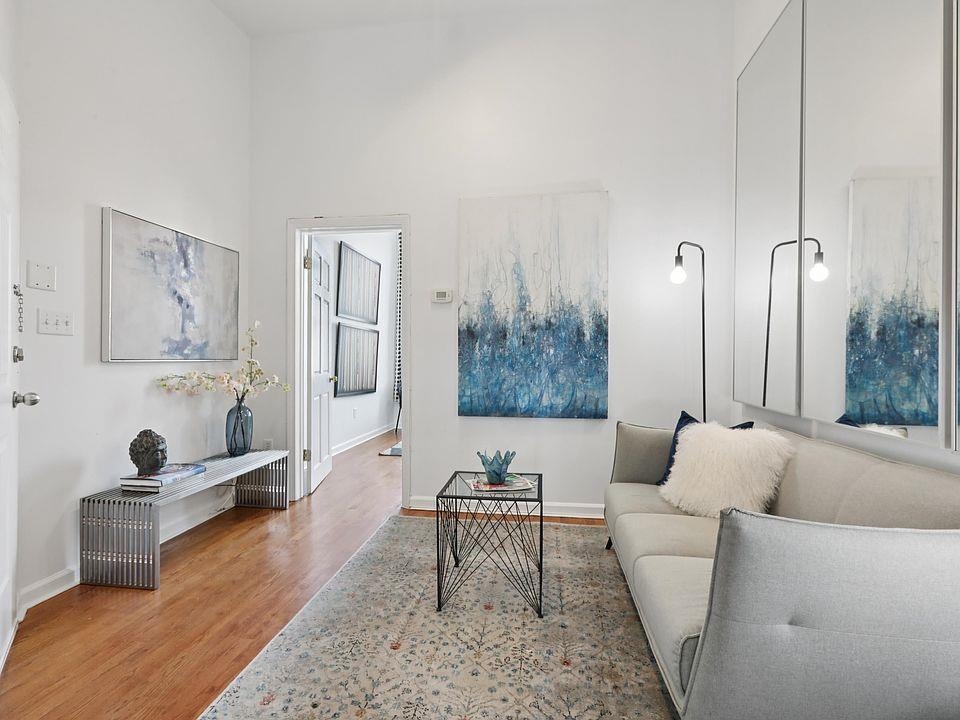 420 MONROE ST Unit: 4L