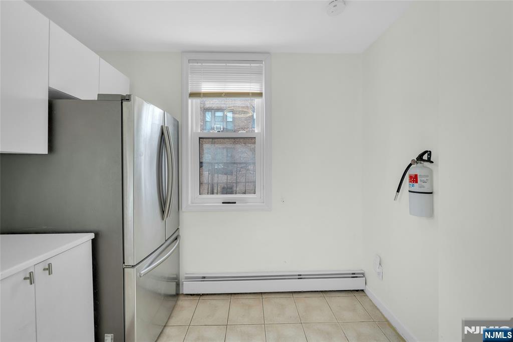 811 Montgomery Street 201