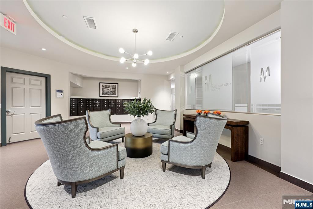 1101 Riverview Avenue 101