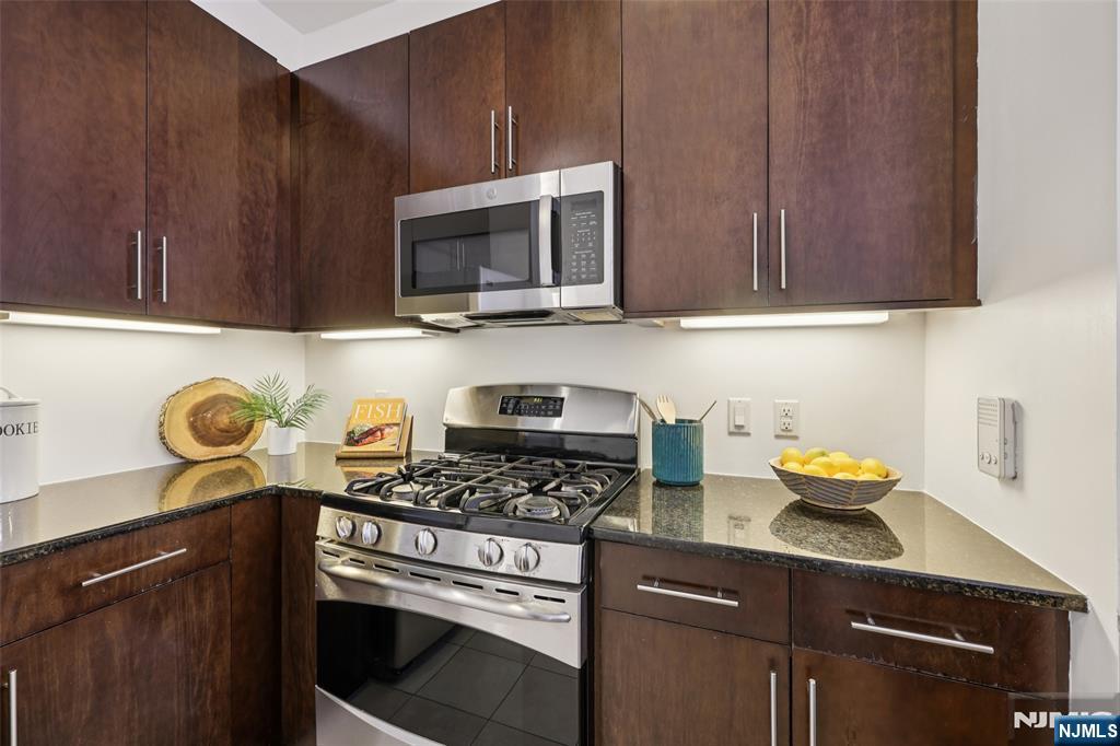 1101 Riverview Avenue 101