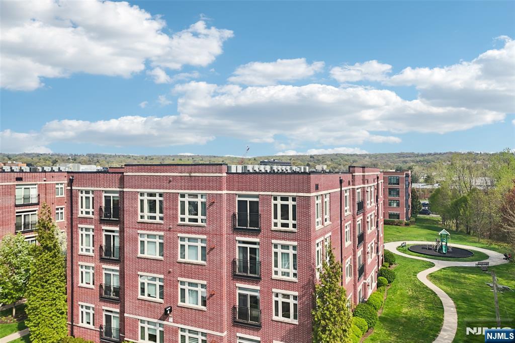 1101 Riverview Avenue 101