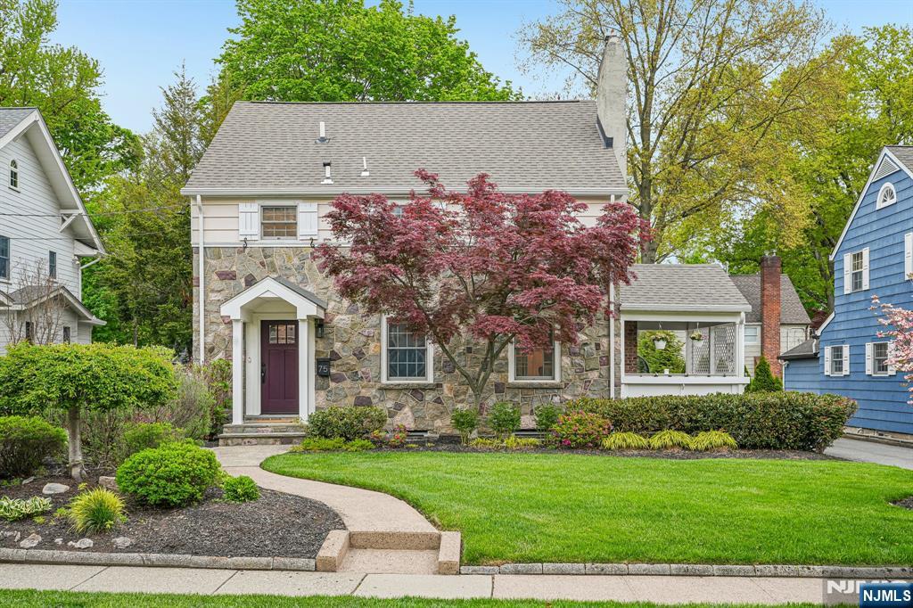 75 Highwood Avenue