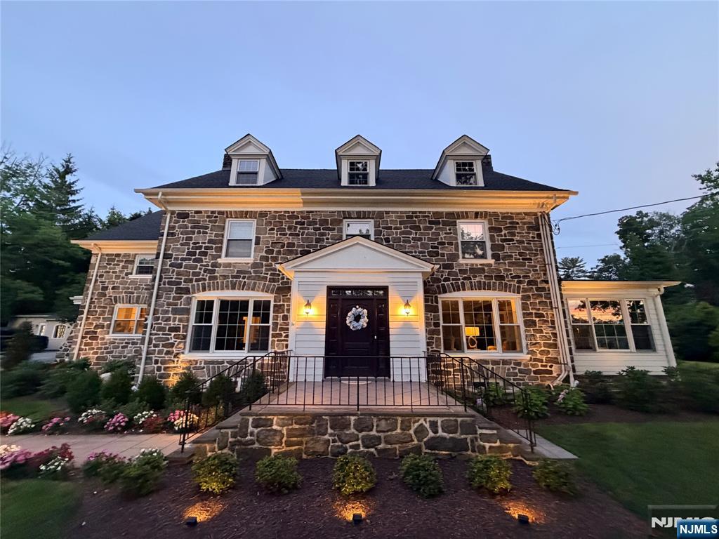 117 Forest Way