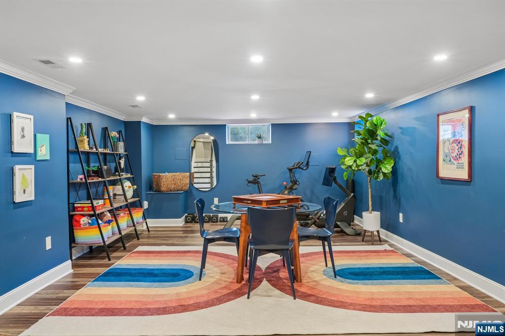117 Forest Way