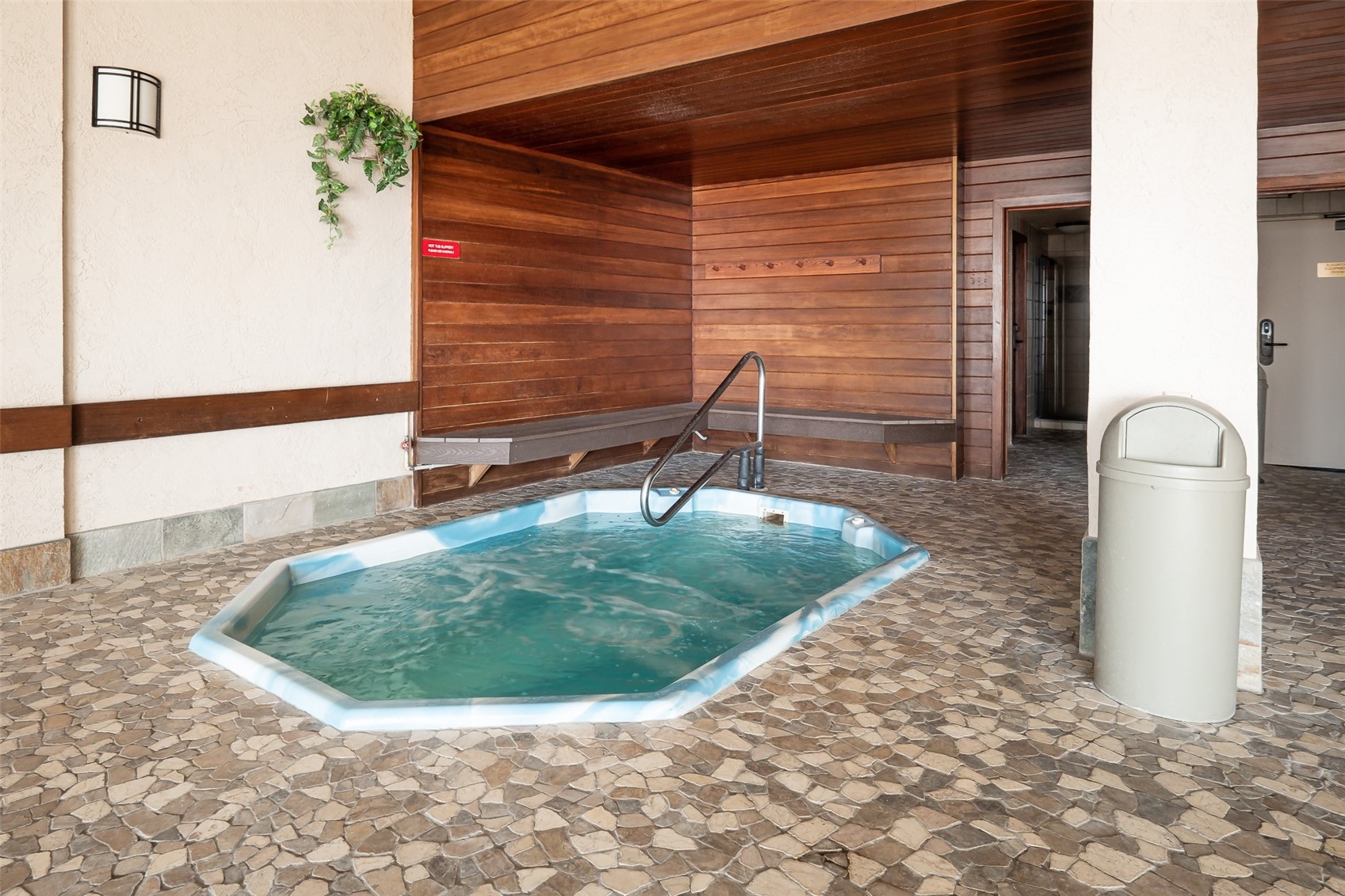 1995 Storm Meadows DRIVE 603