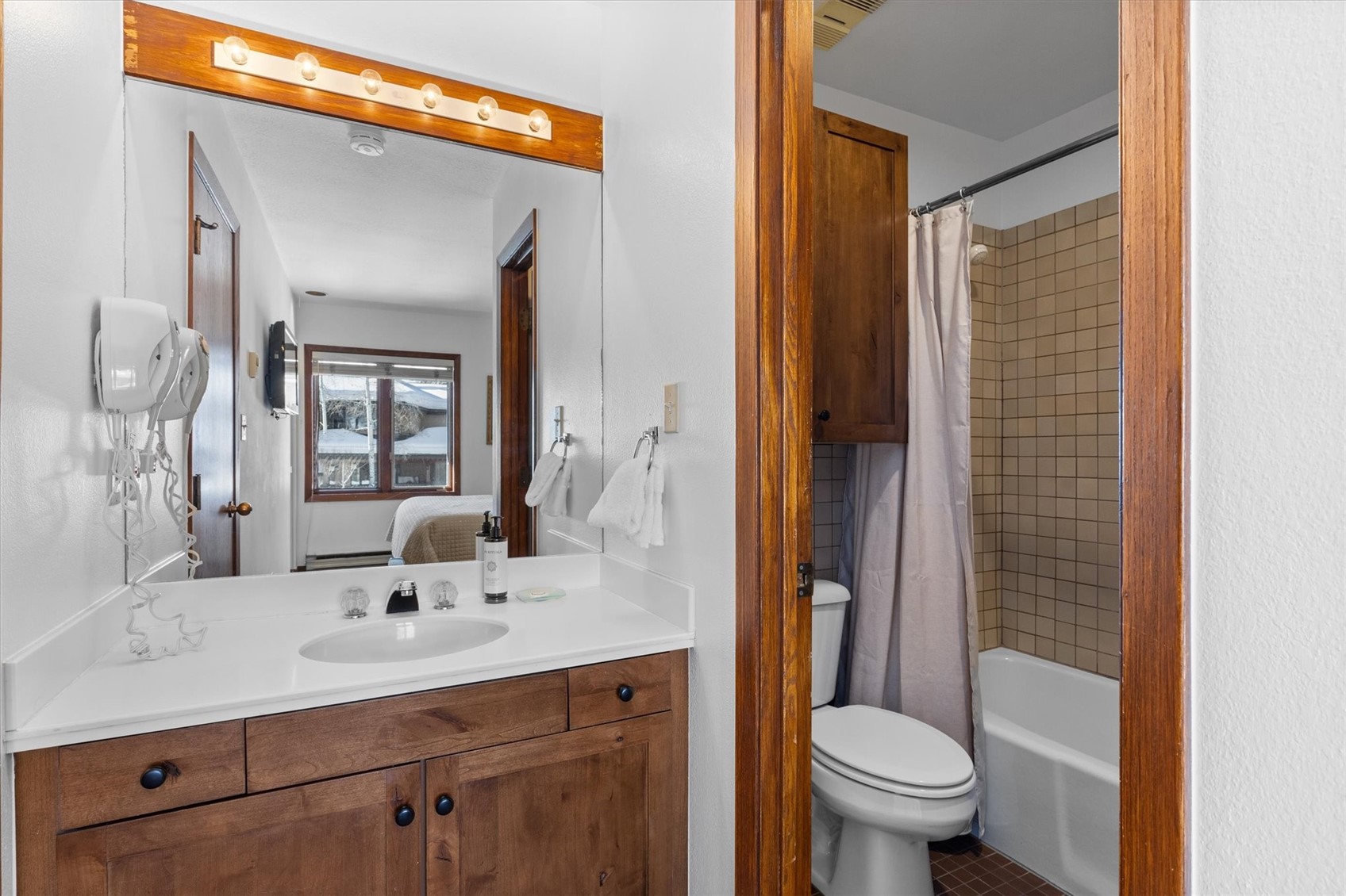 2800 Village DRIVE 1207