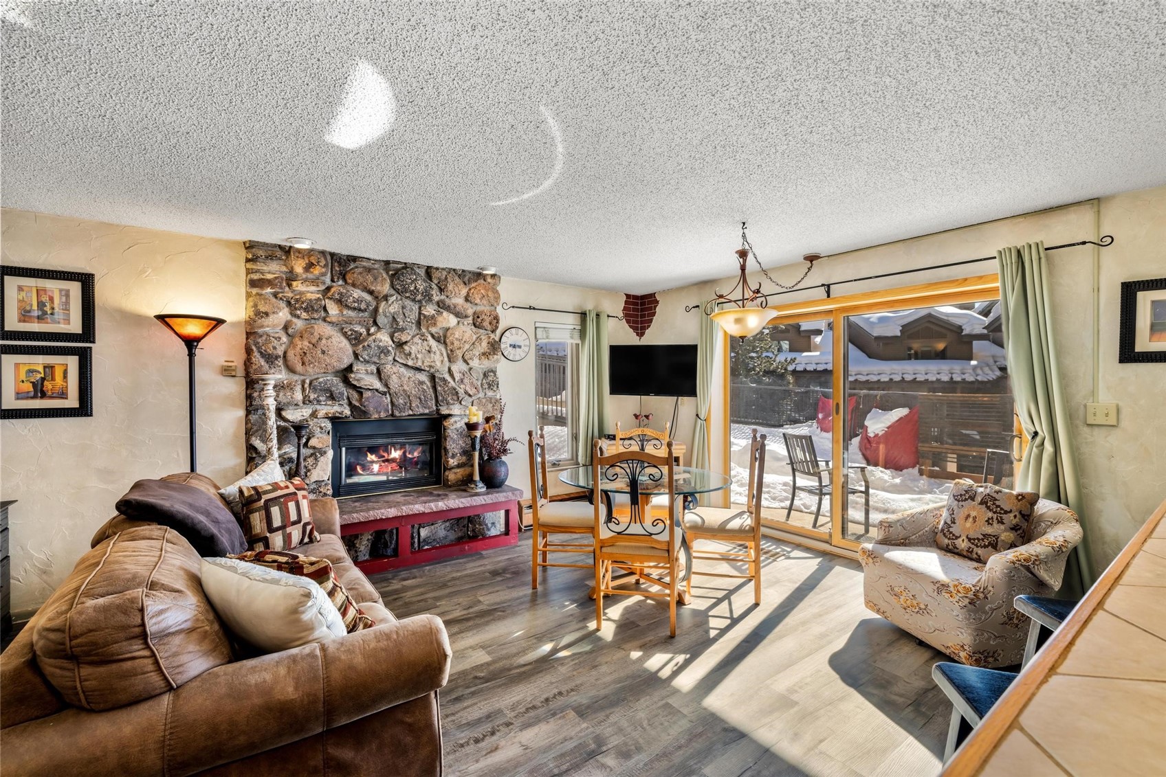 2215 Storm Meadows DRIVE 100