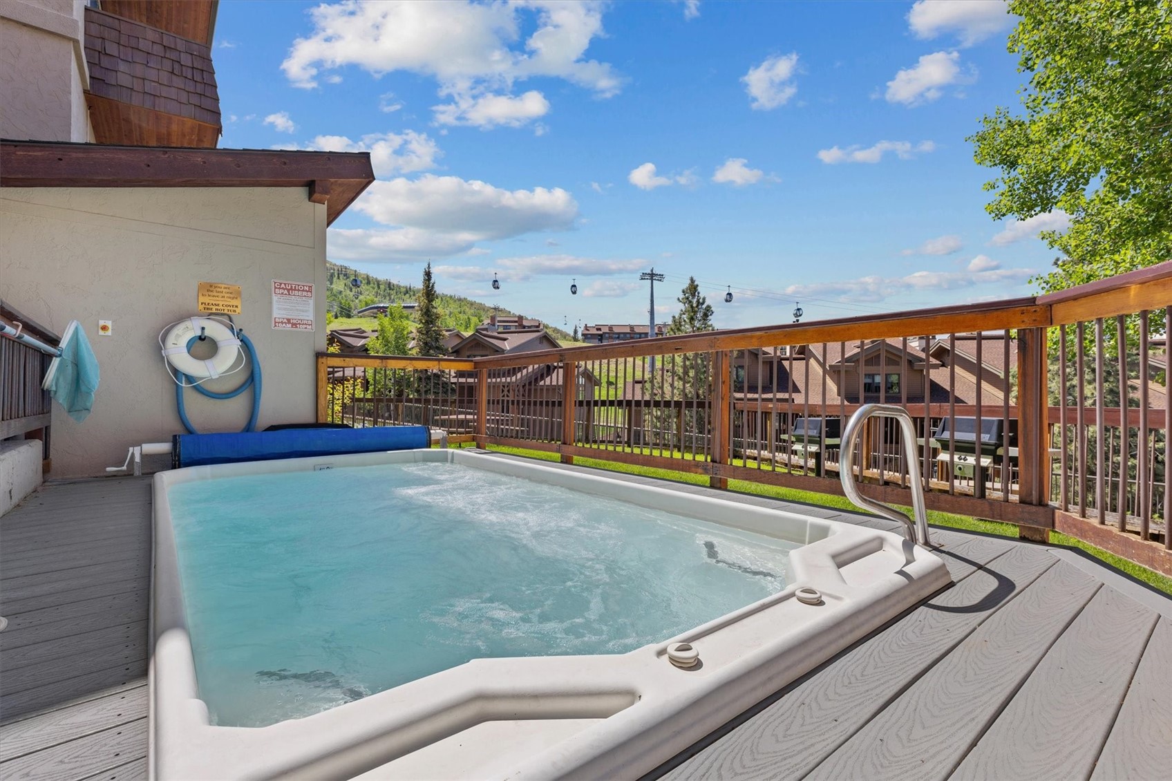 2215 Storm Meadows DRIVE 100