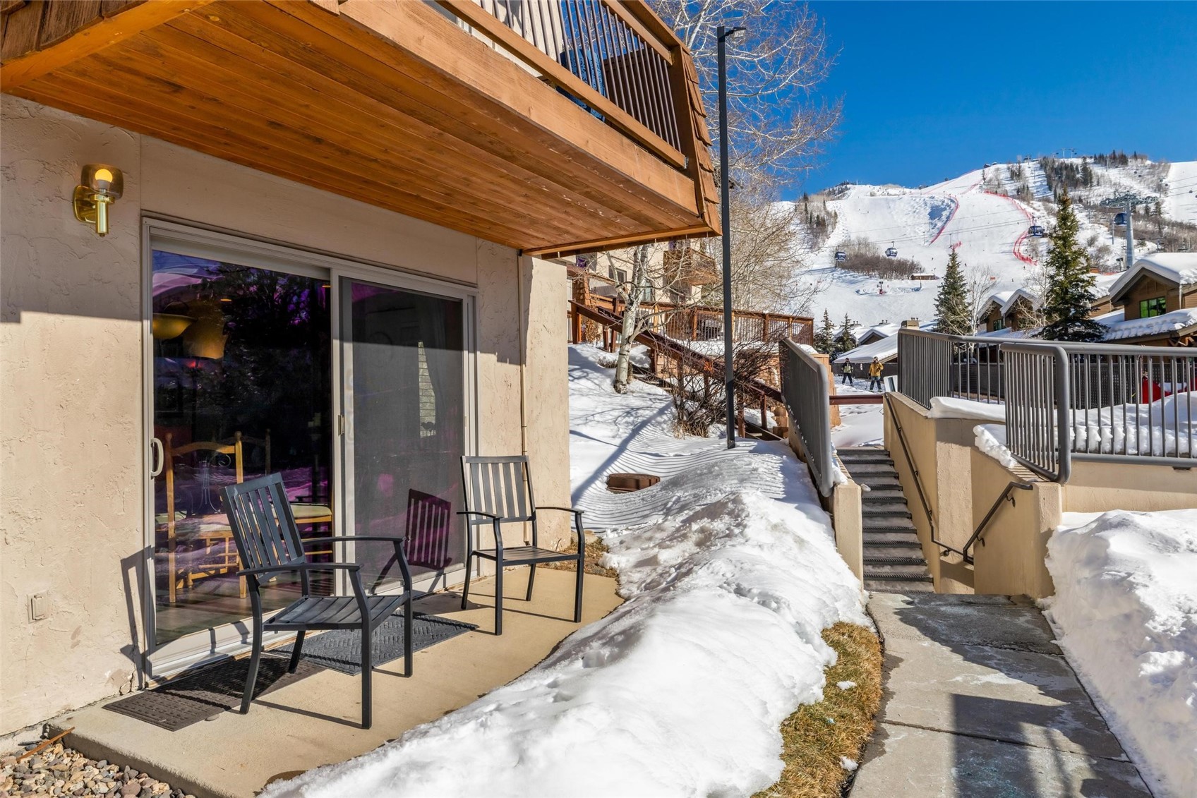 2215 Storm Meadows DRIVE 100