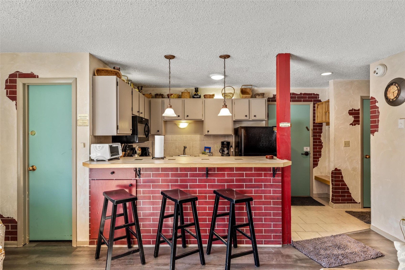 2215 Storm Meadows DRIVE 100