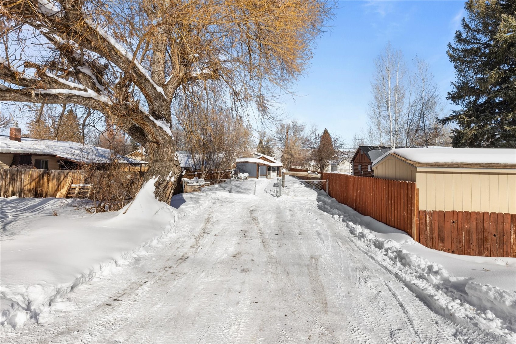 456 E Washington AVENUE