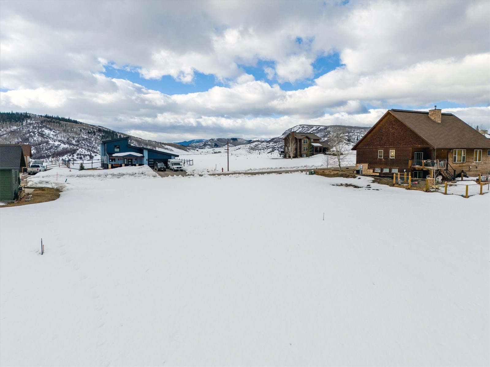 108 Oak Ridge CIRCLE